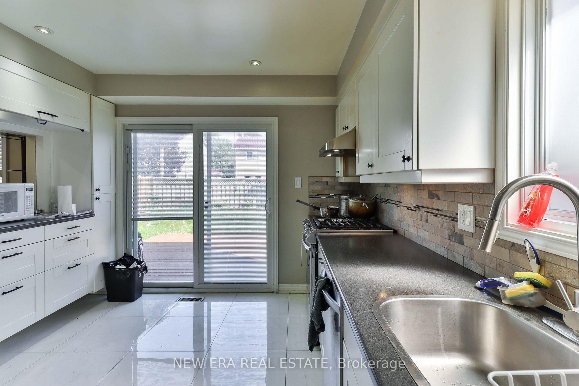 30 Myrtle Crt