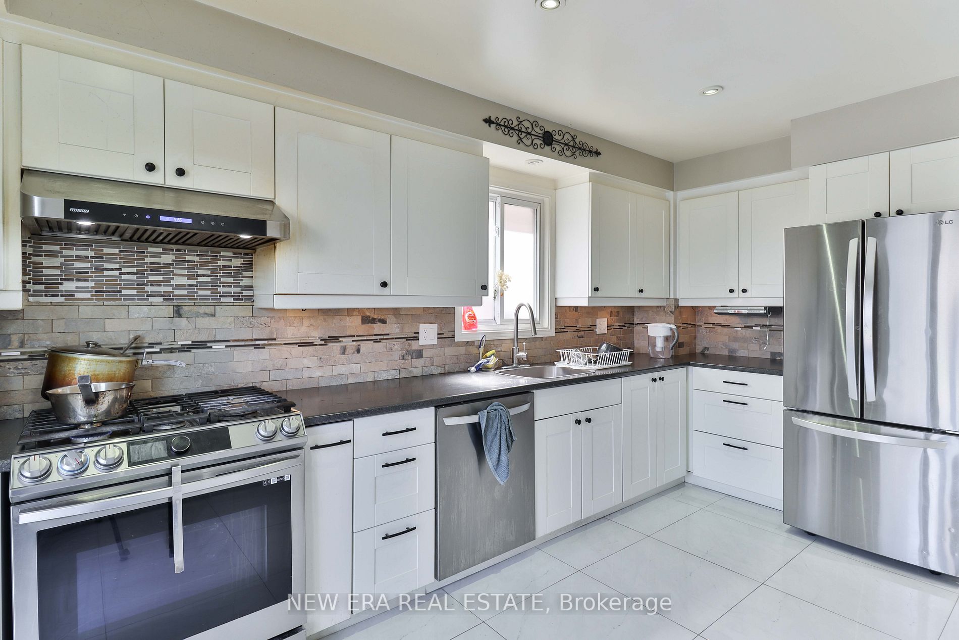30 Myrtle Crt