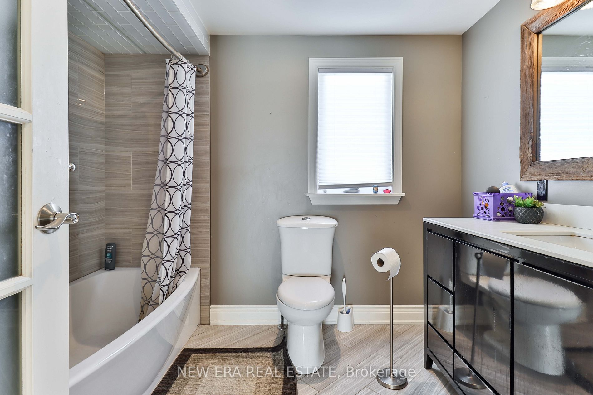 30 Myrtle Crt