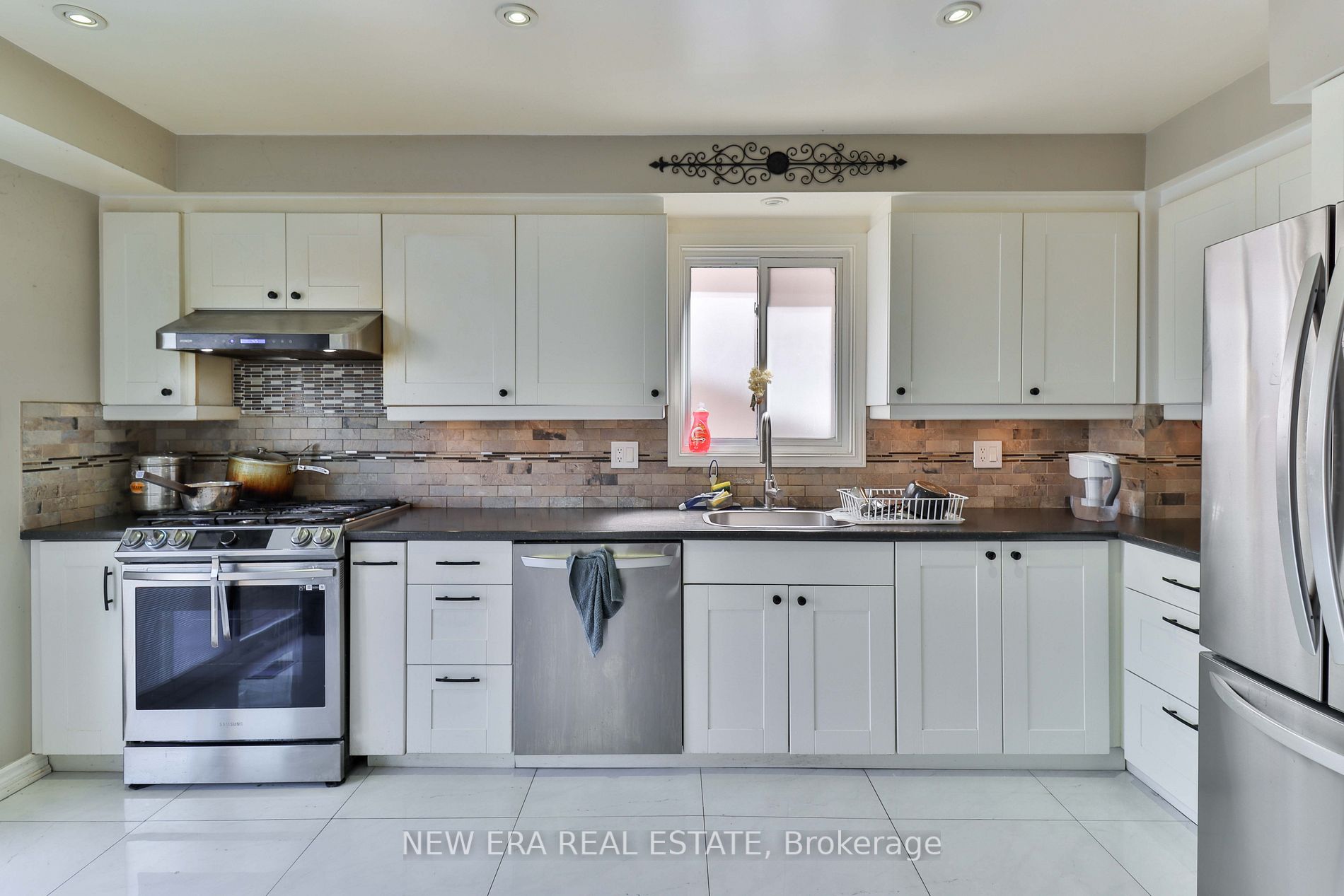 30 Myrtle Crt