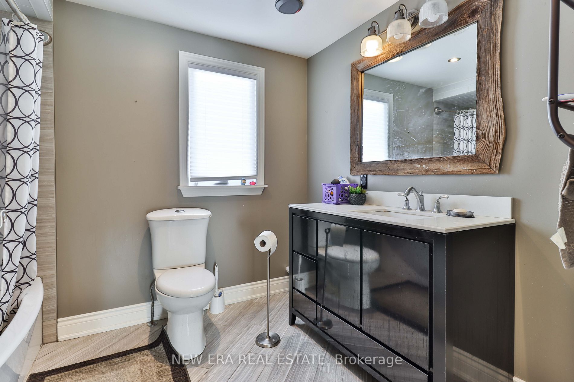 30 Myrtle Crt