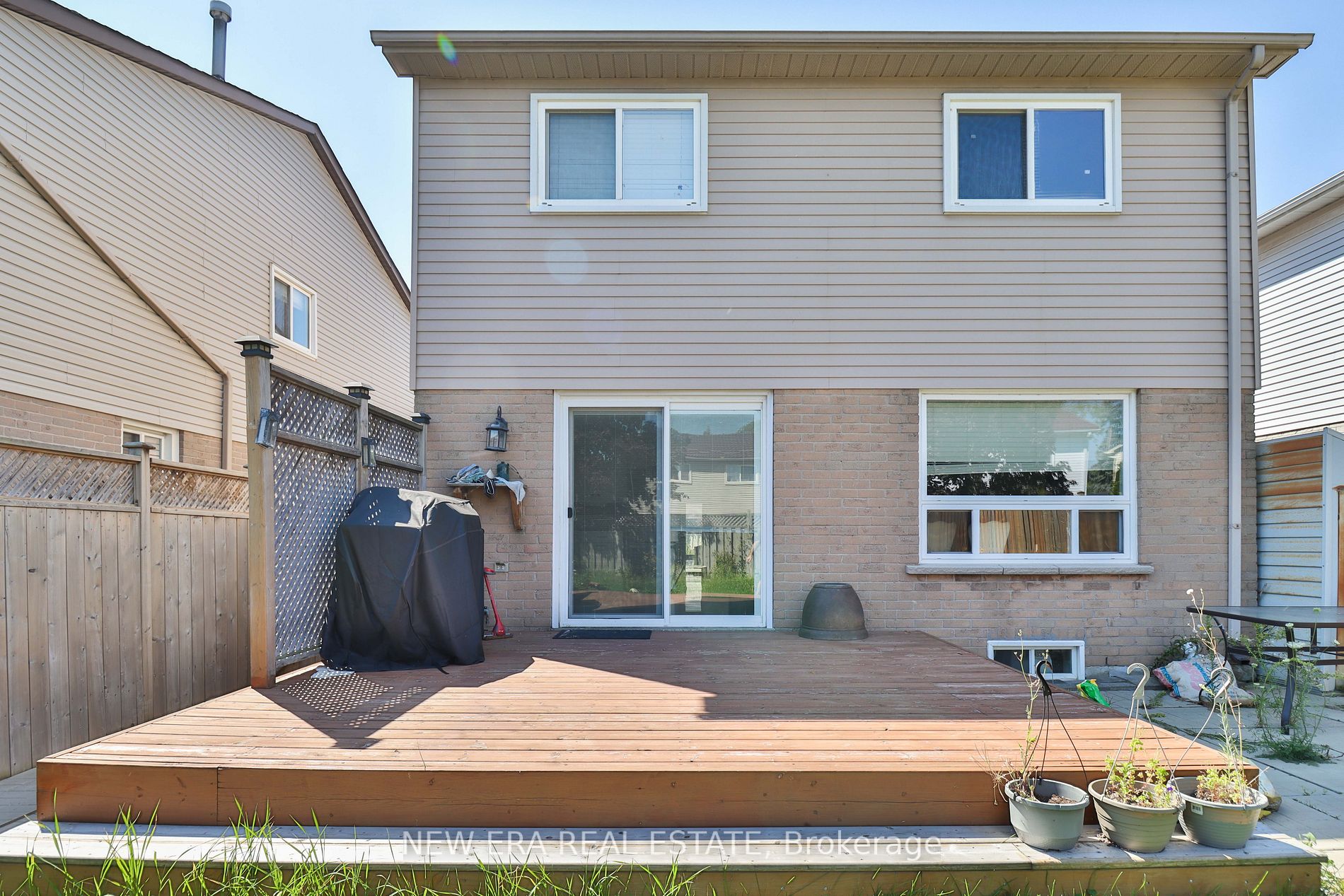 30 Myrtle Crt