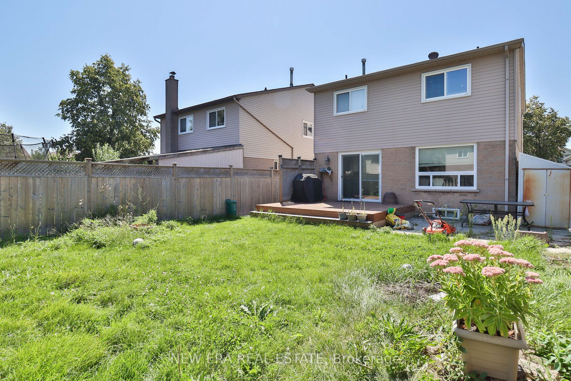30 Myrtle Crt