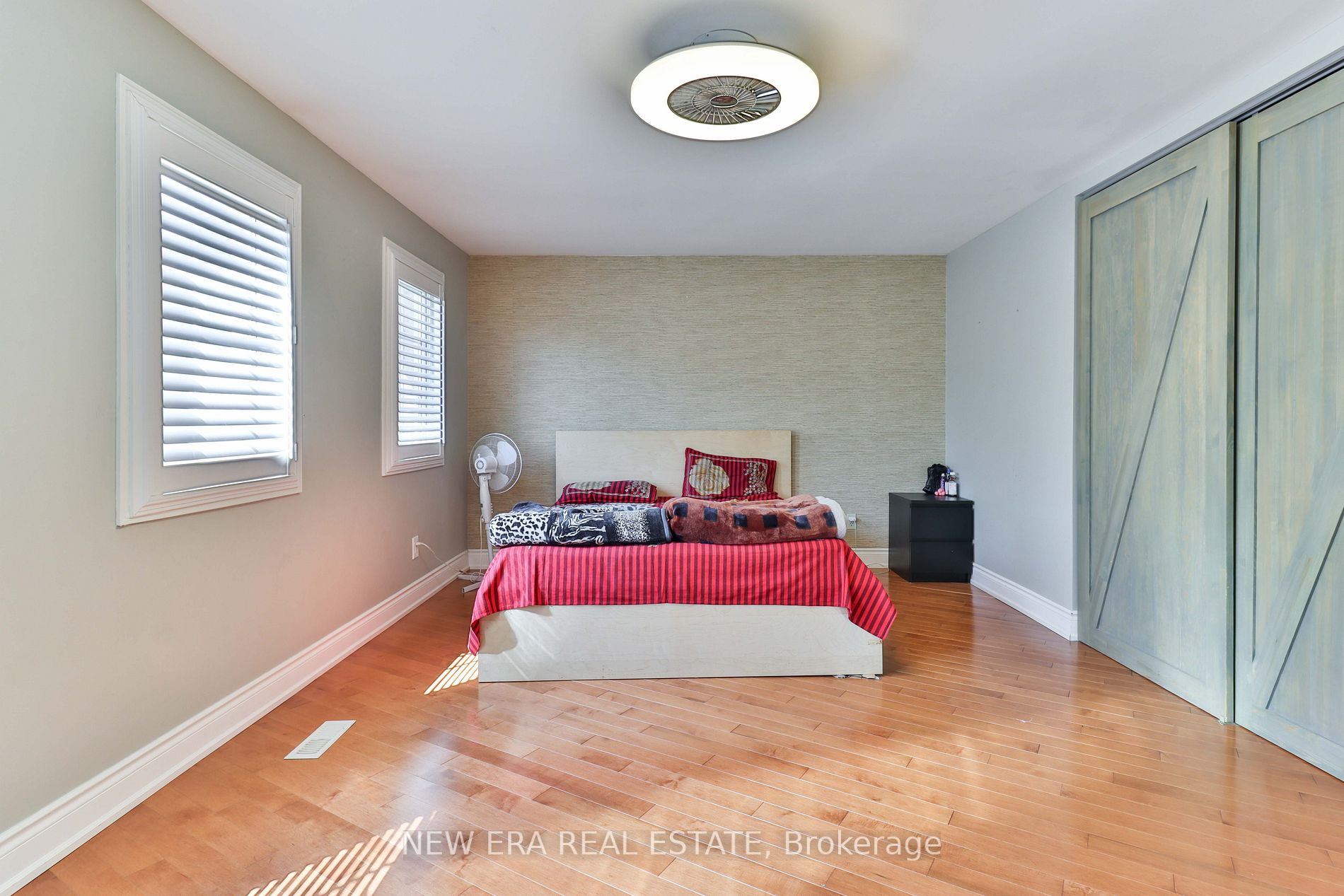 30 Myrtle Crt