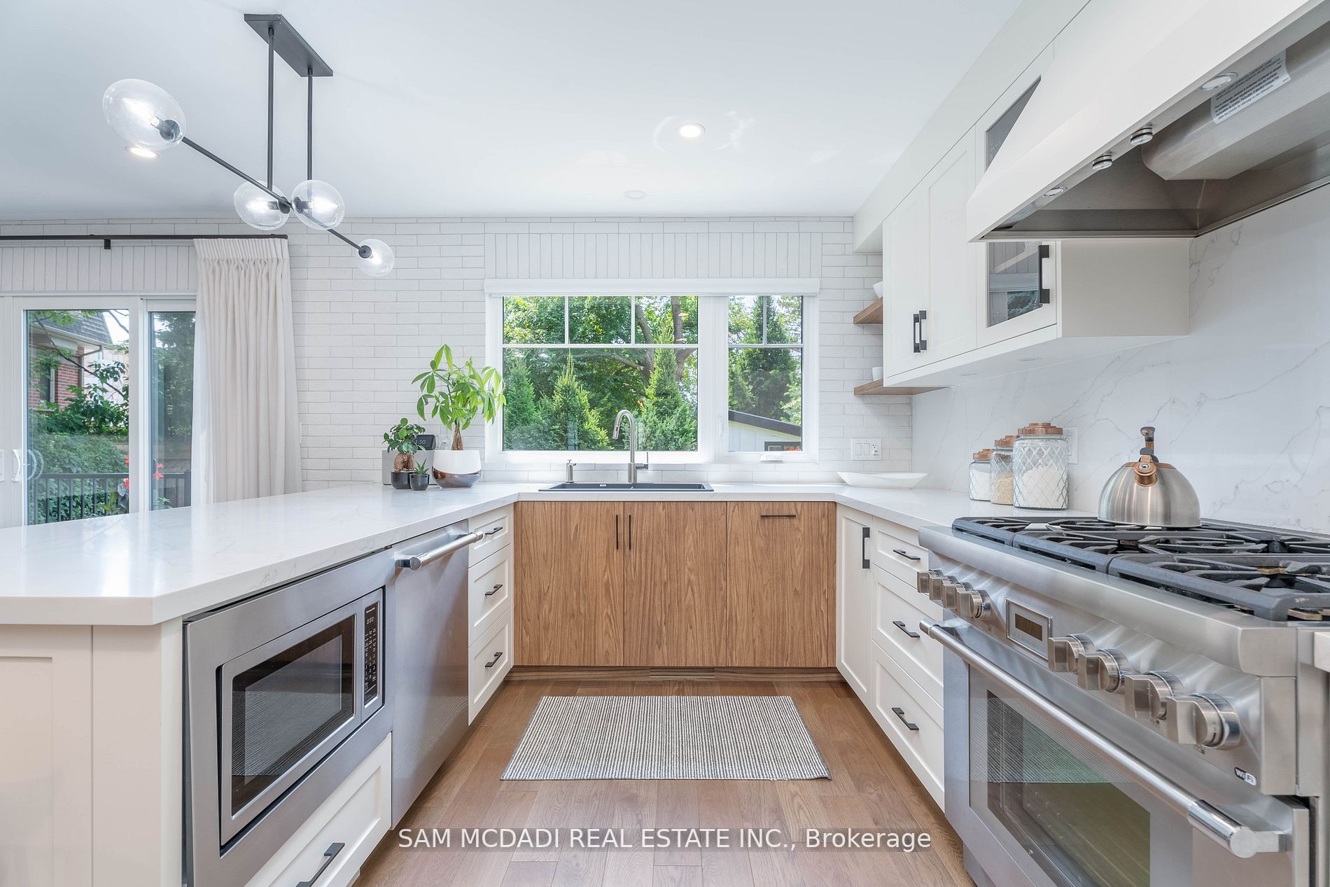12 Wesley Avenue