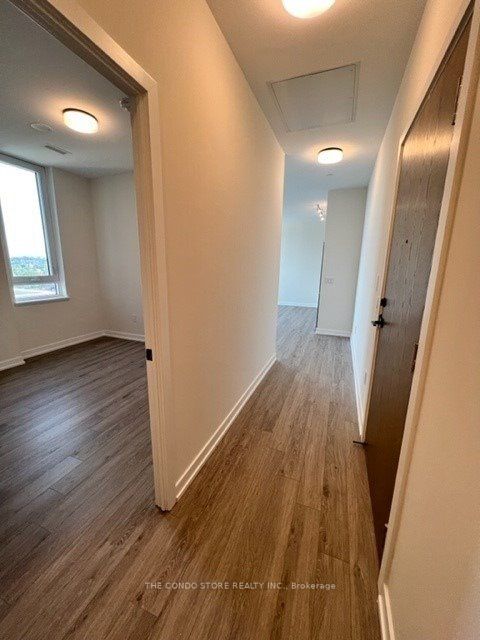2300 St. Clair Ave W, #1007