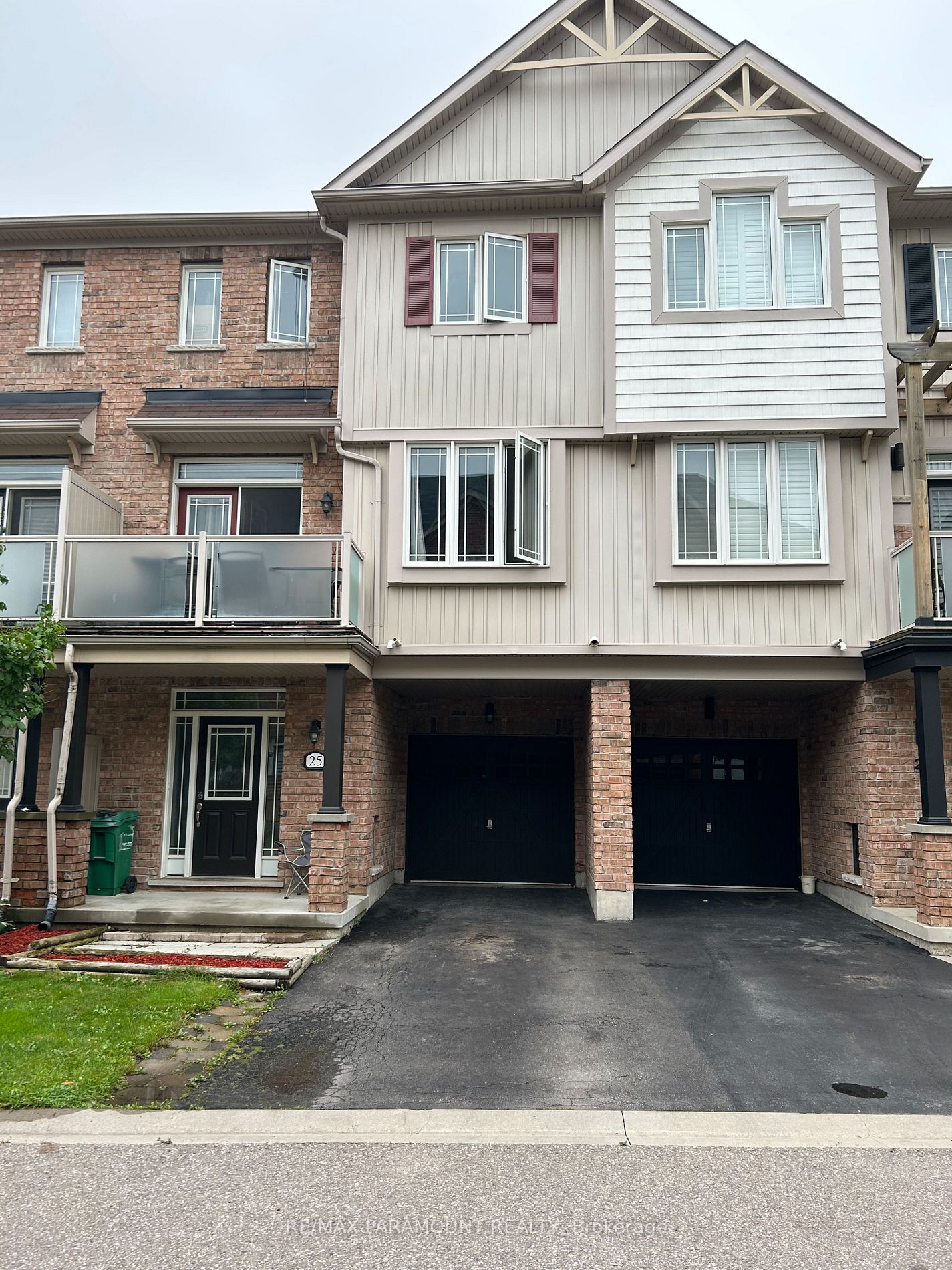 25 Birchfield Cres