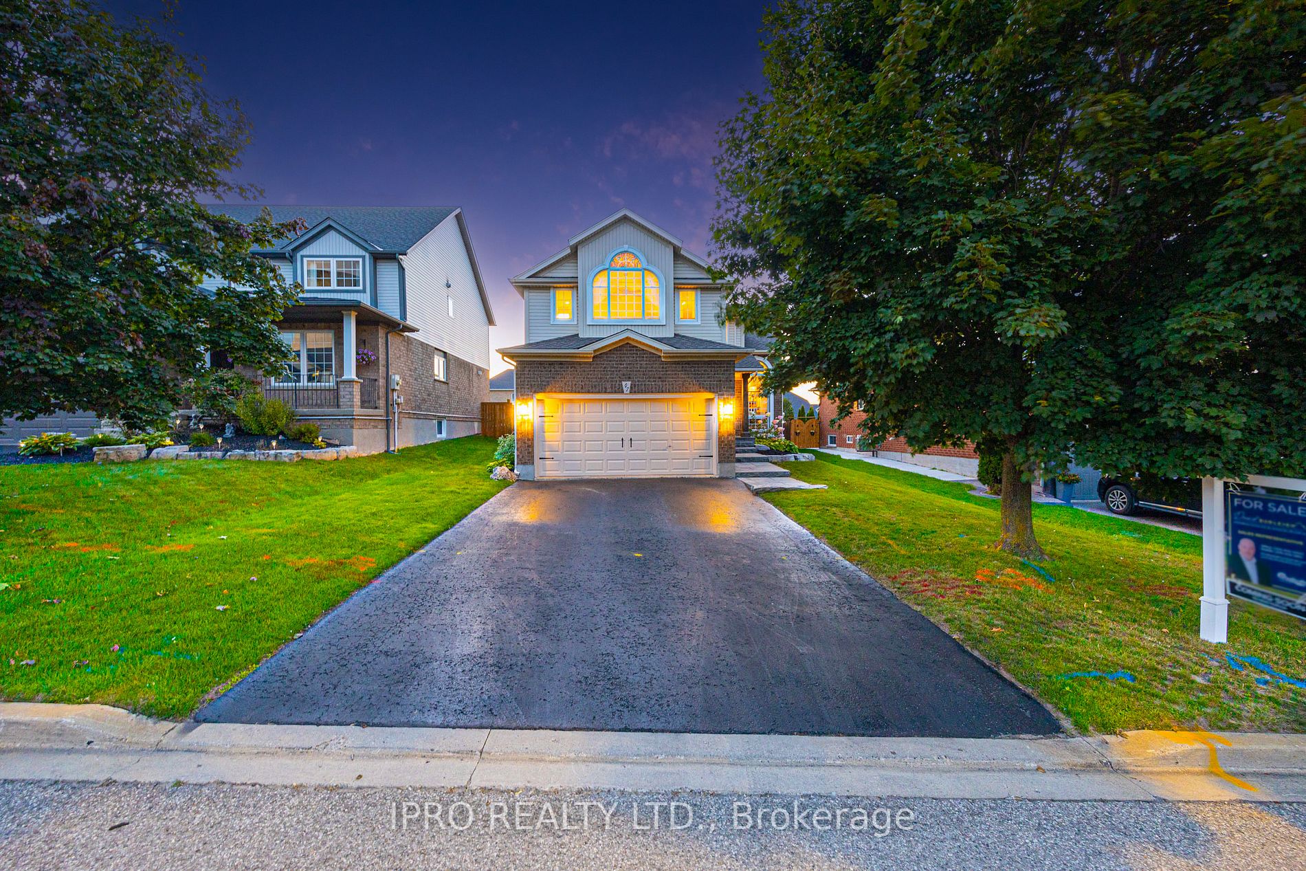 47 Cameron Cres