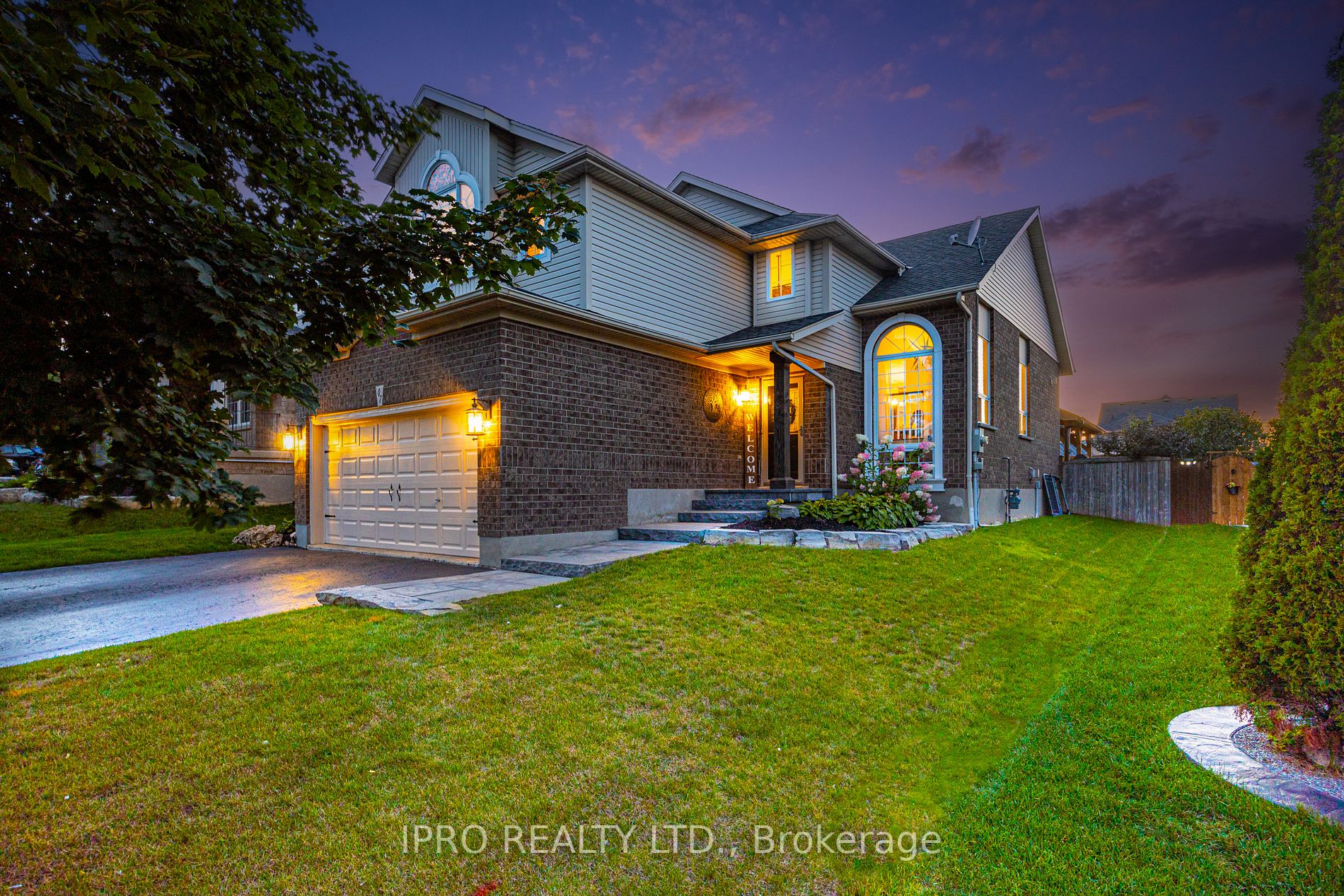 47 Cameron Cres