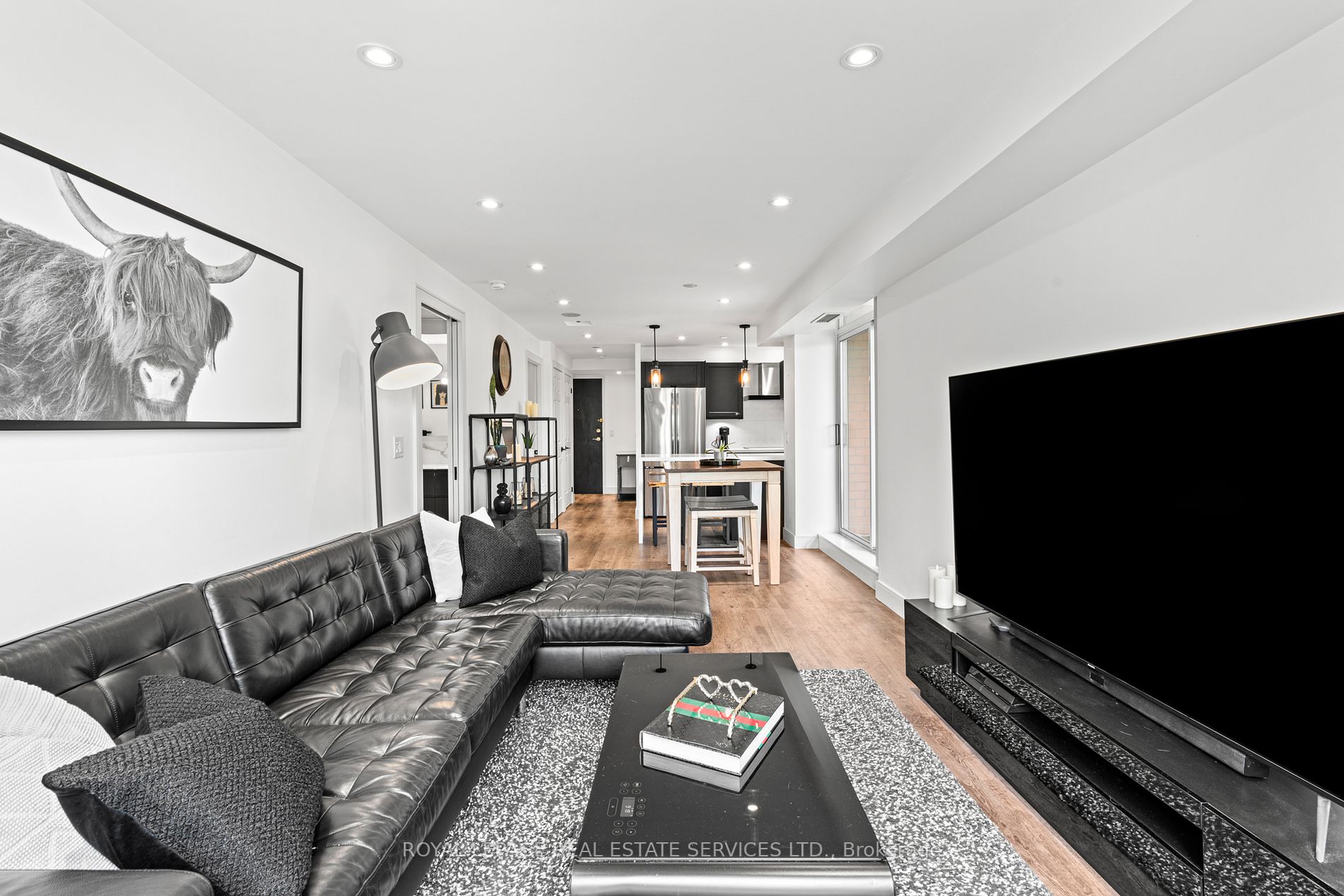 11 Michael Power Pl, #203