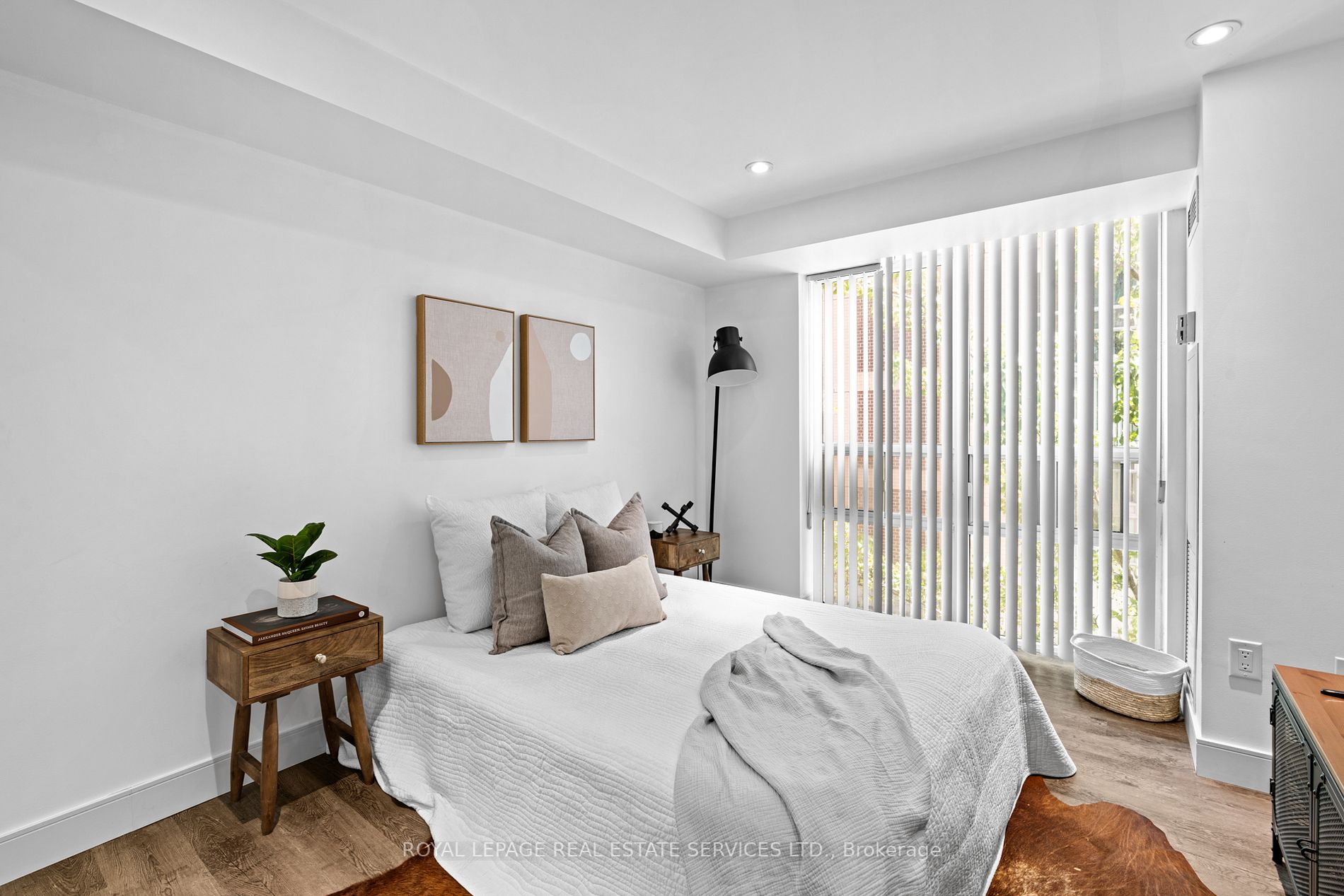 11 Michael Power Pl, #203