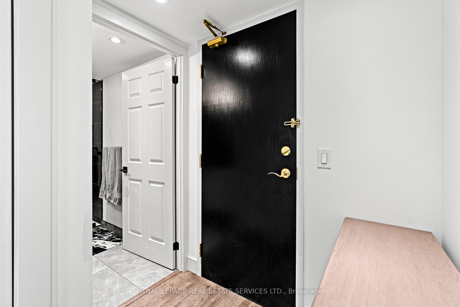 11 Michael Power Pl, #203