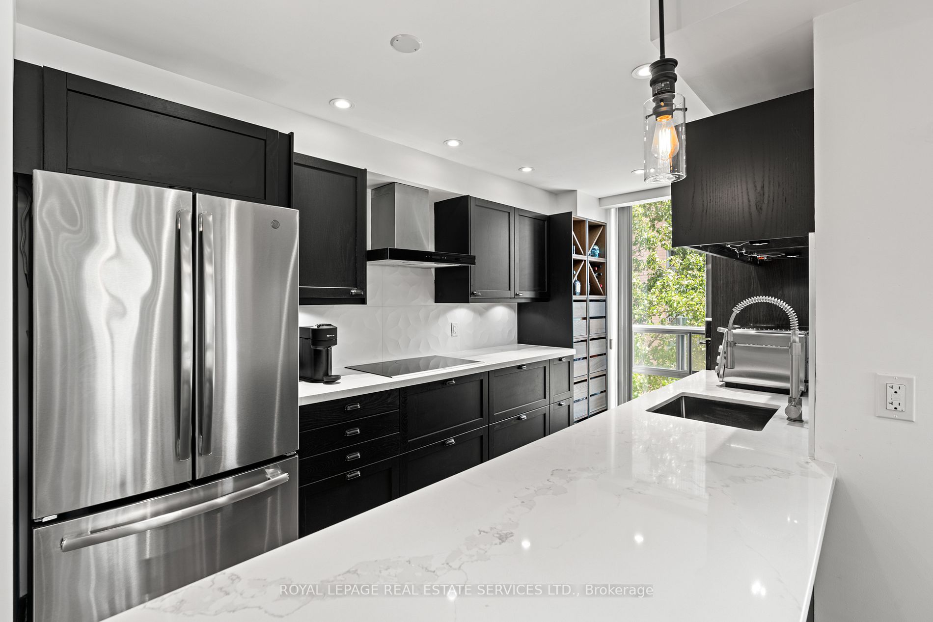 11 Michael Power Pl, #203