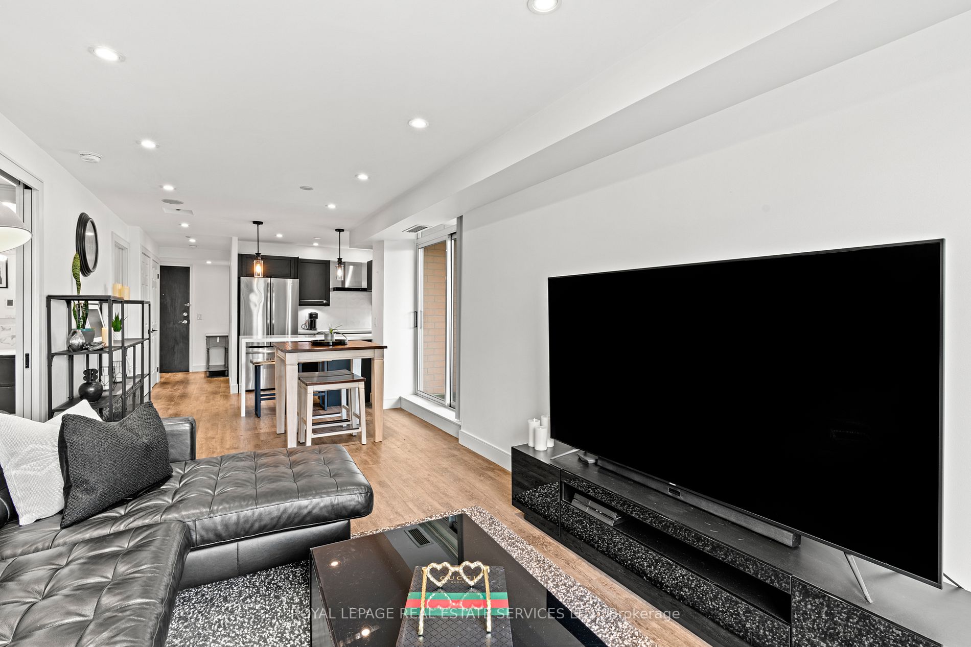 11 Michael Power Pl, #203
