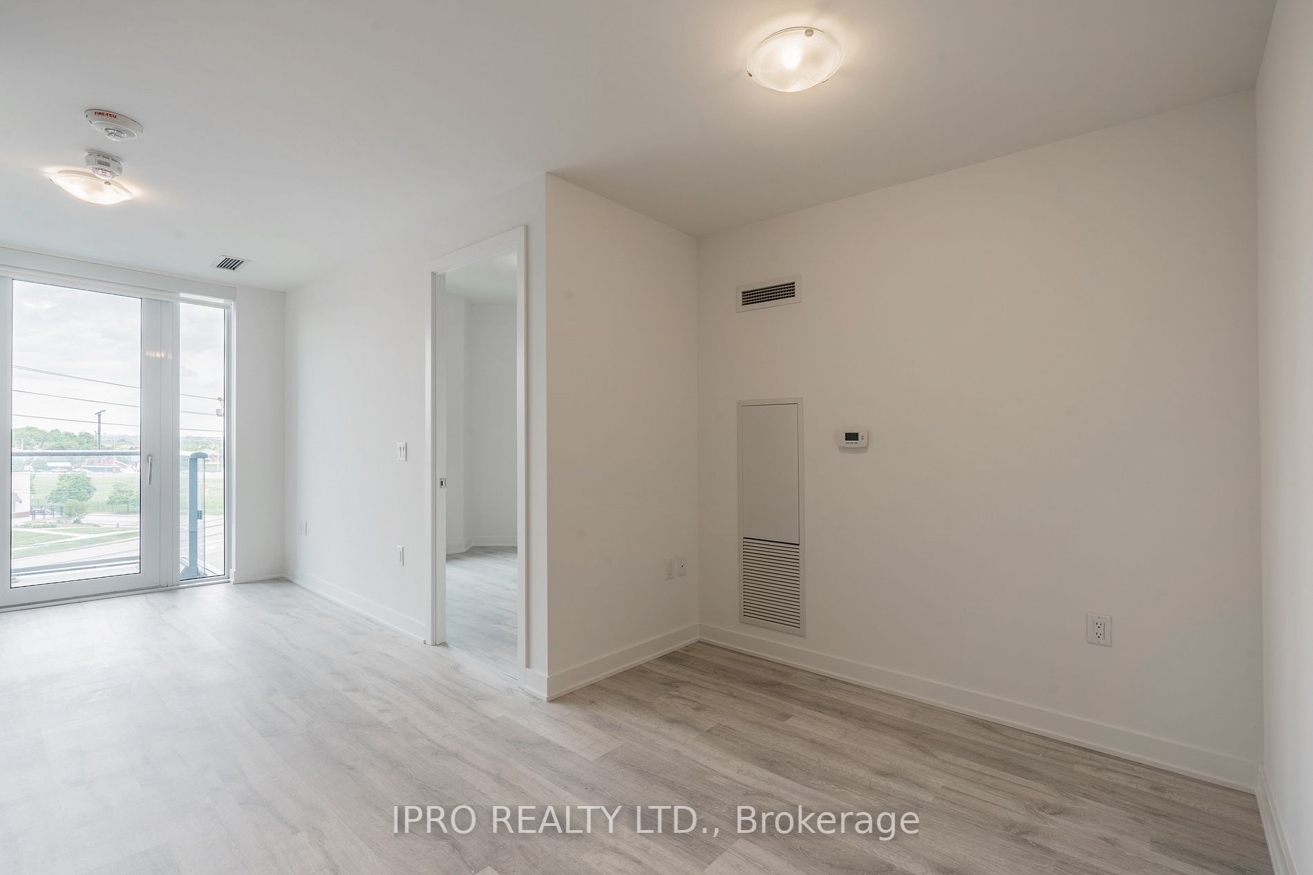 4655 Metcalfe Ave, #404B