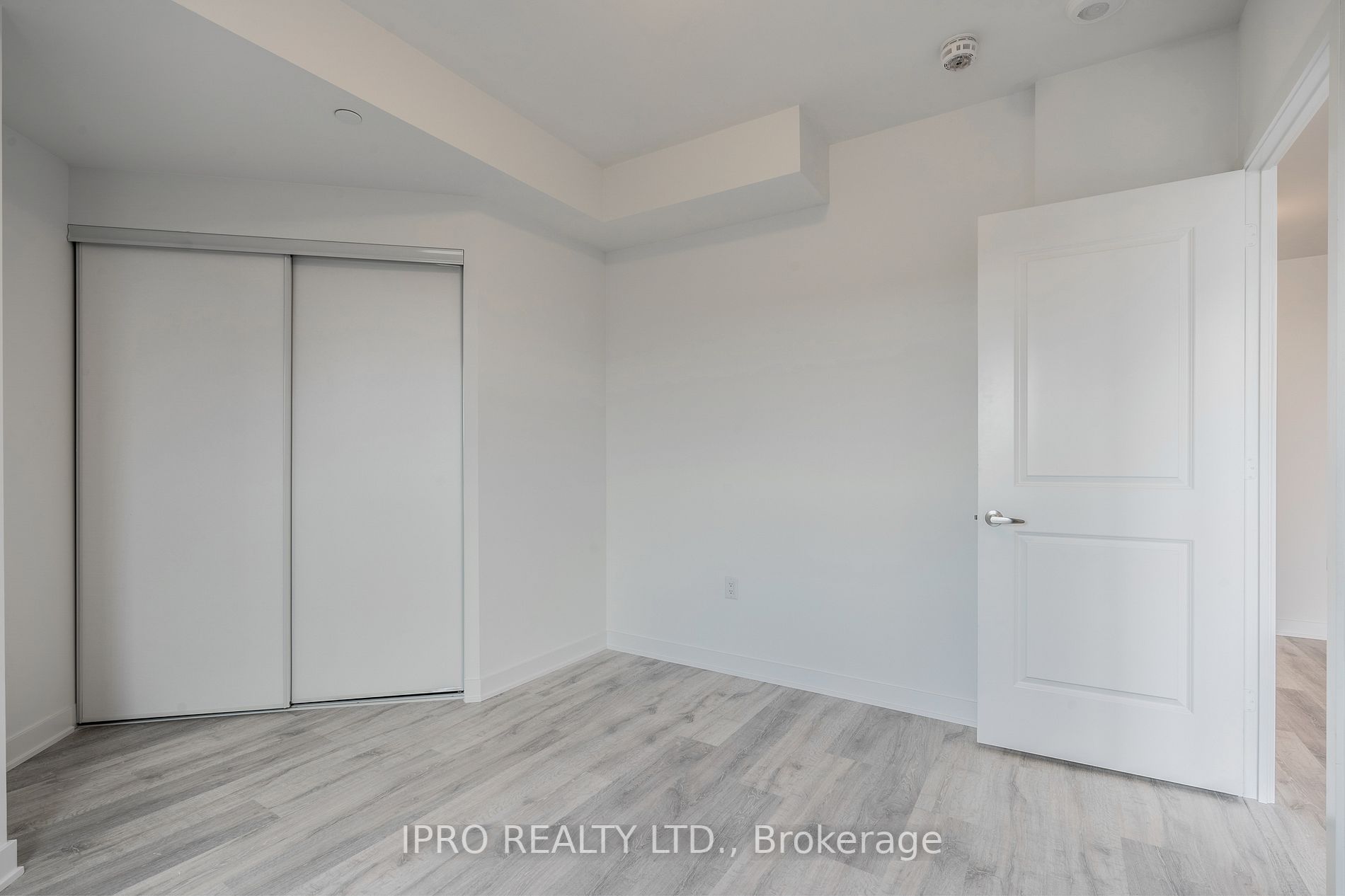 4655 Metcalfe Ave, #404B