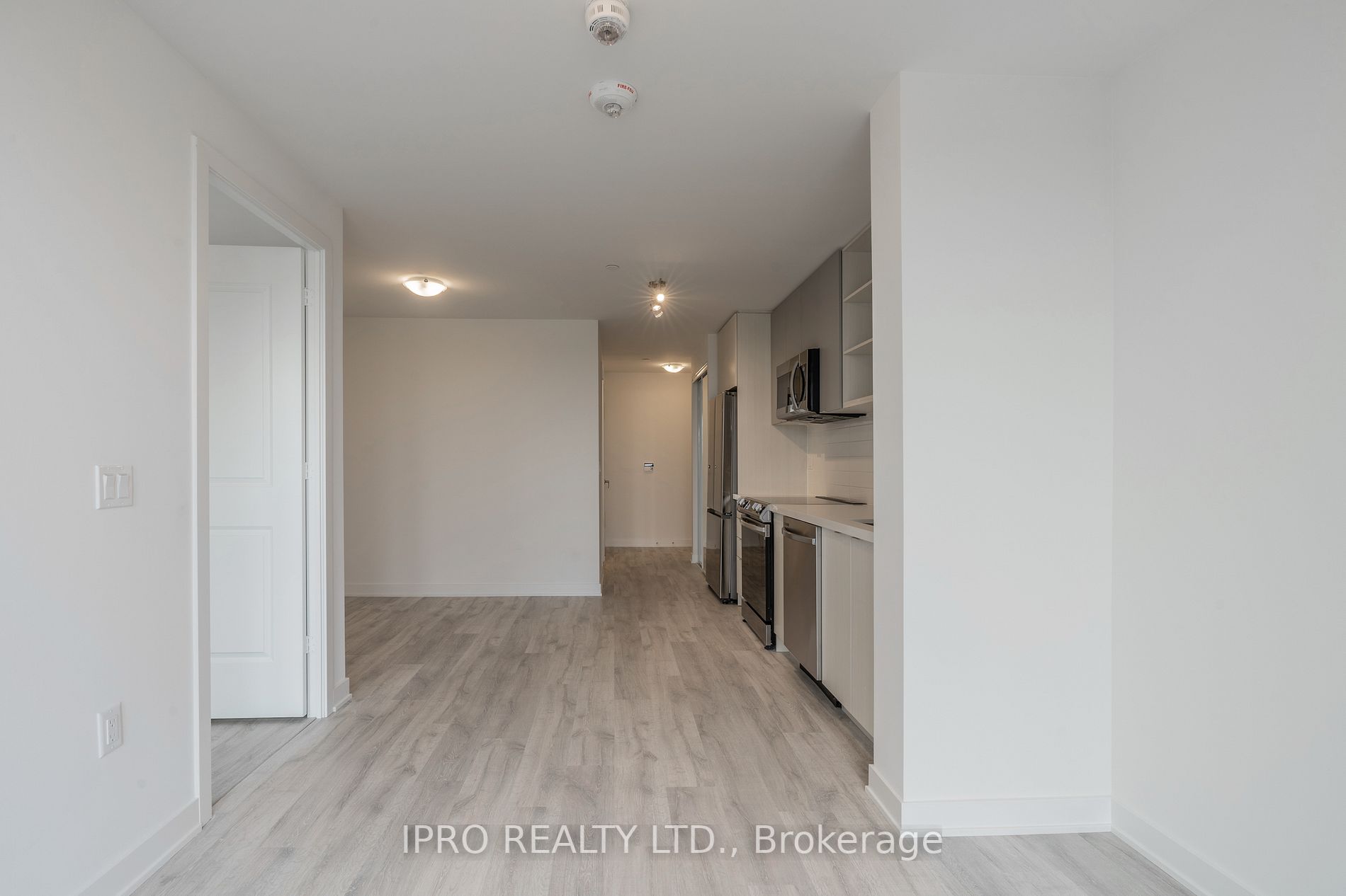 4655 Metcalfe Ave, #404B