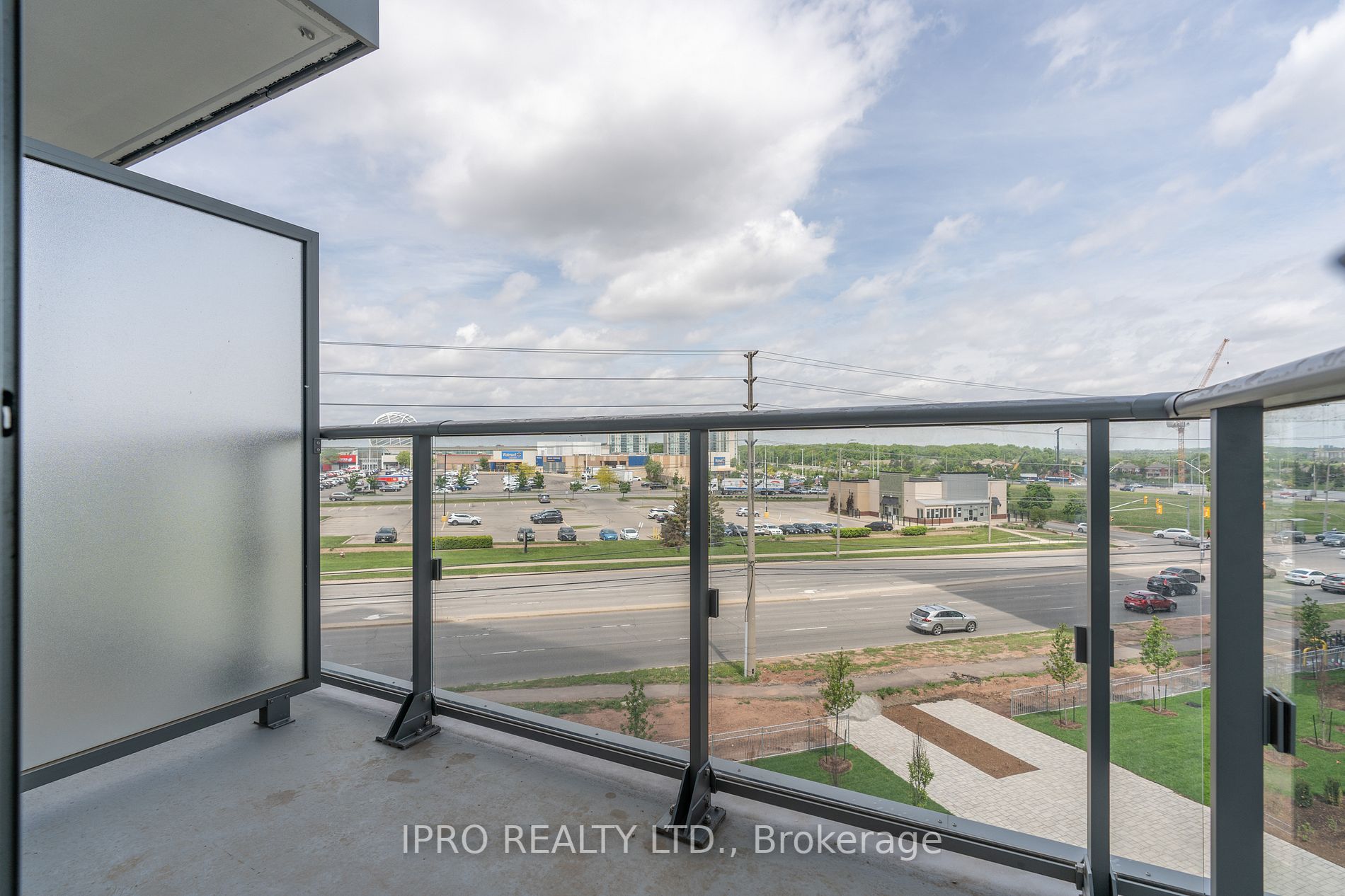 4655 Metcalfe Ave, #404B