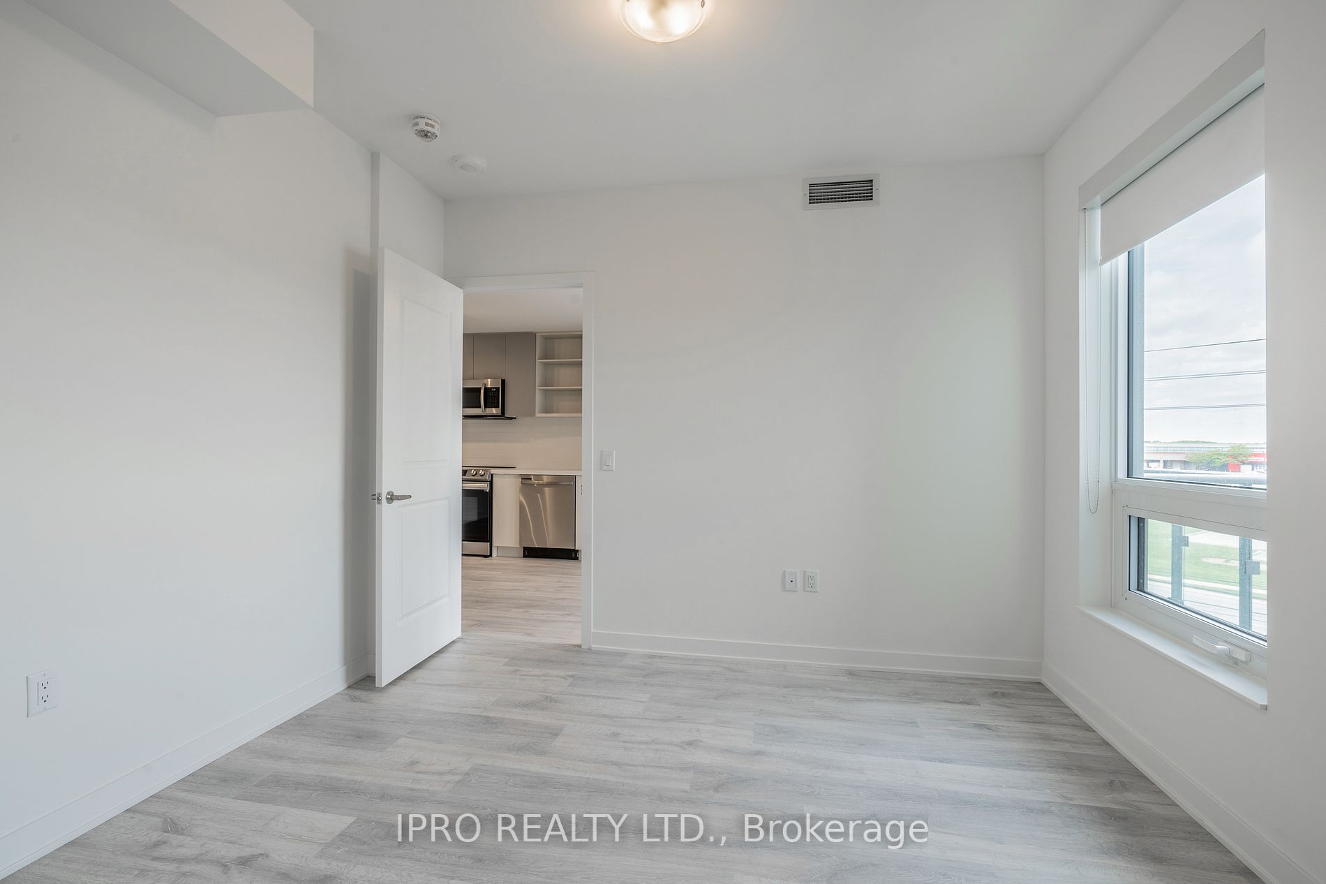 4655 Metcalfe Ave, #404B