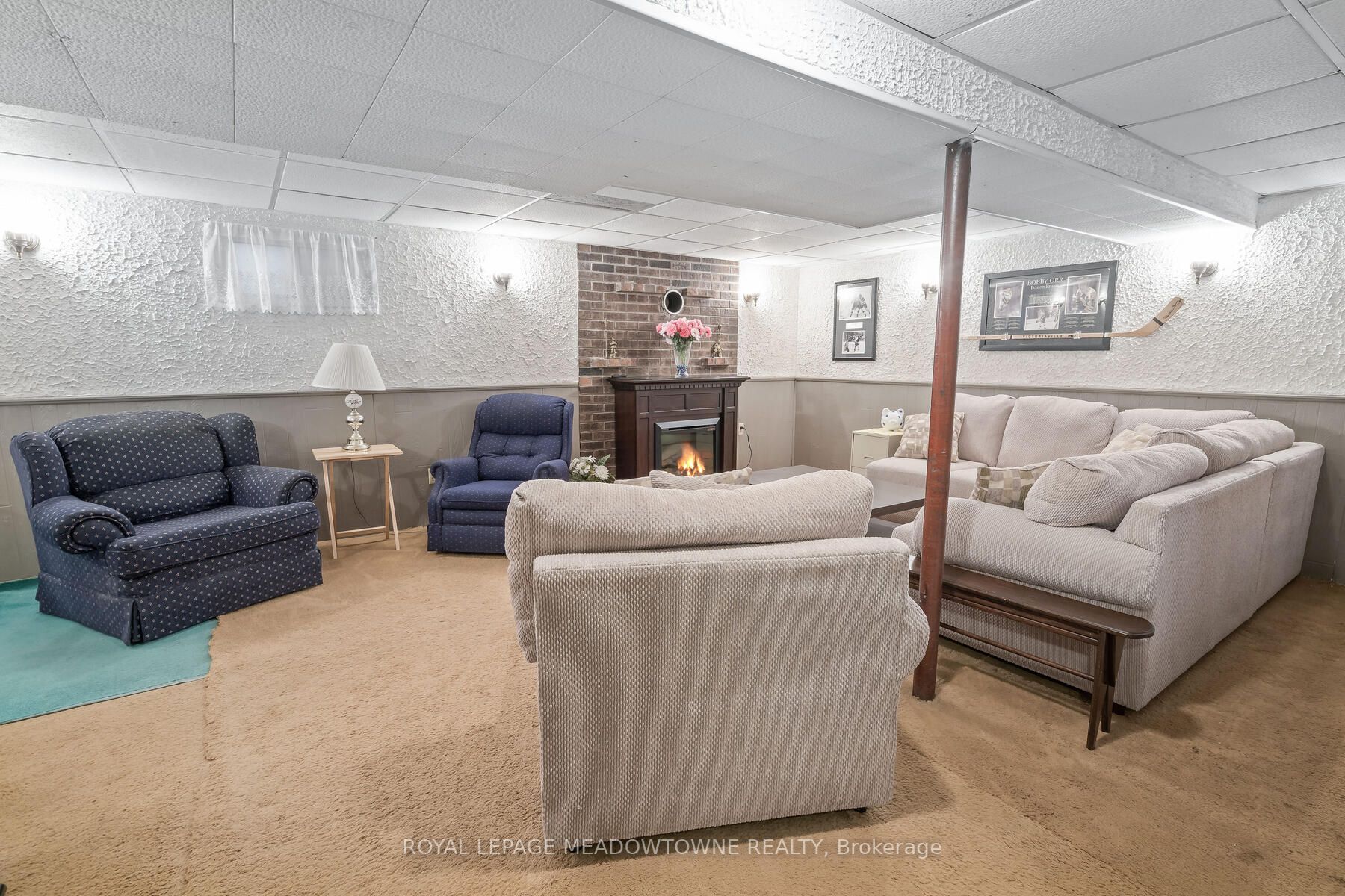 2 Metcalfe Court