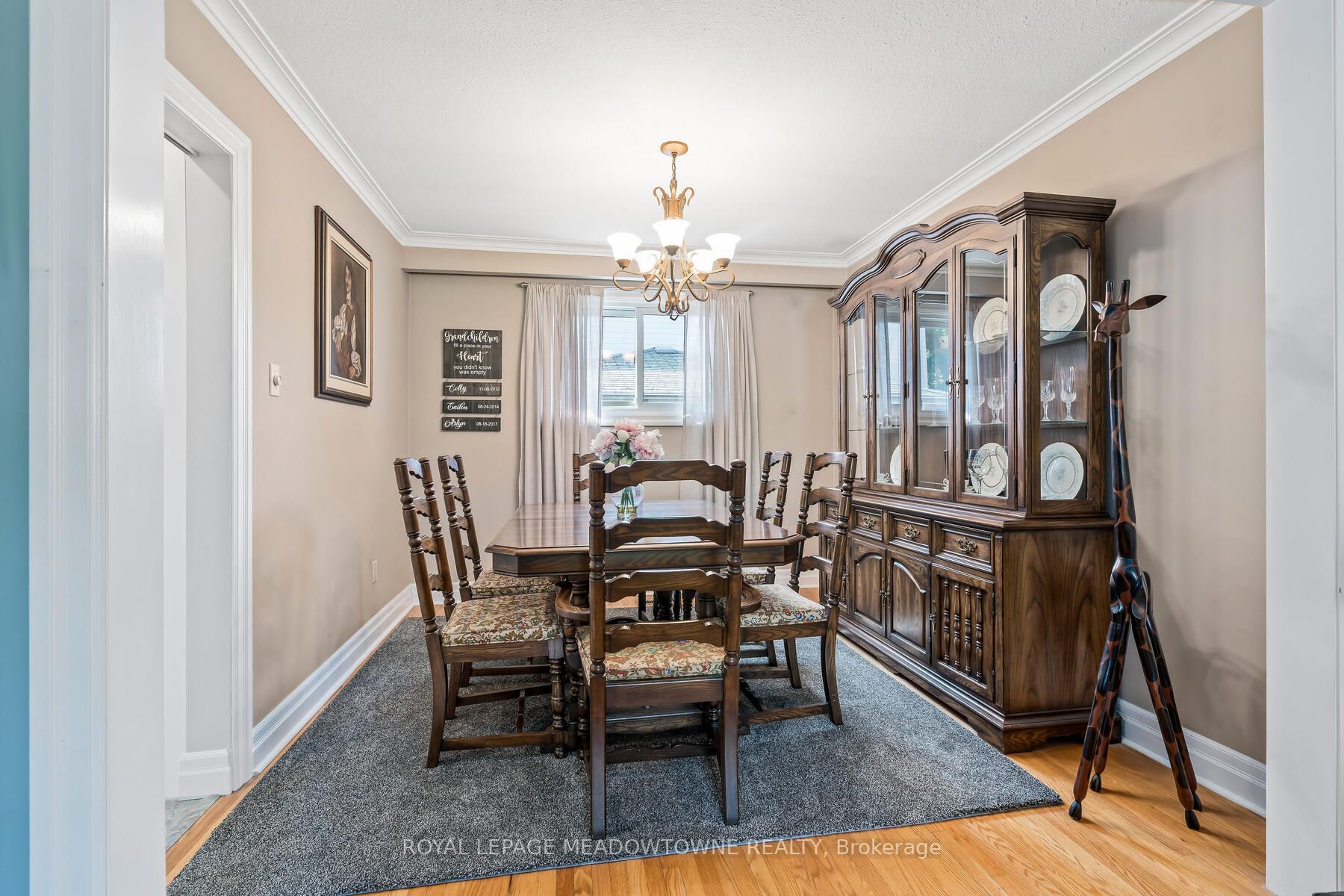 2 Metcalfe Court