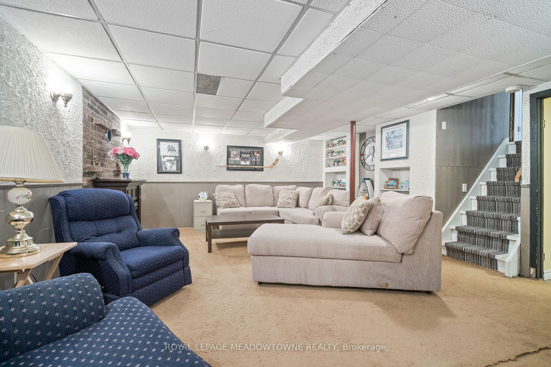 2 Metcalfe Court