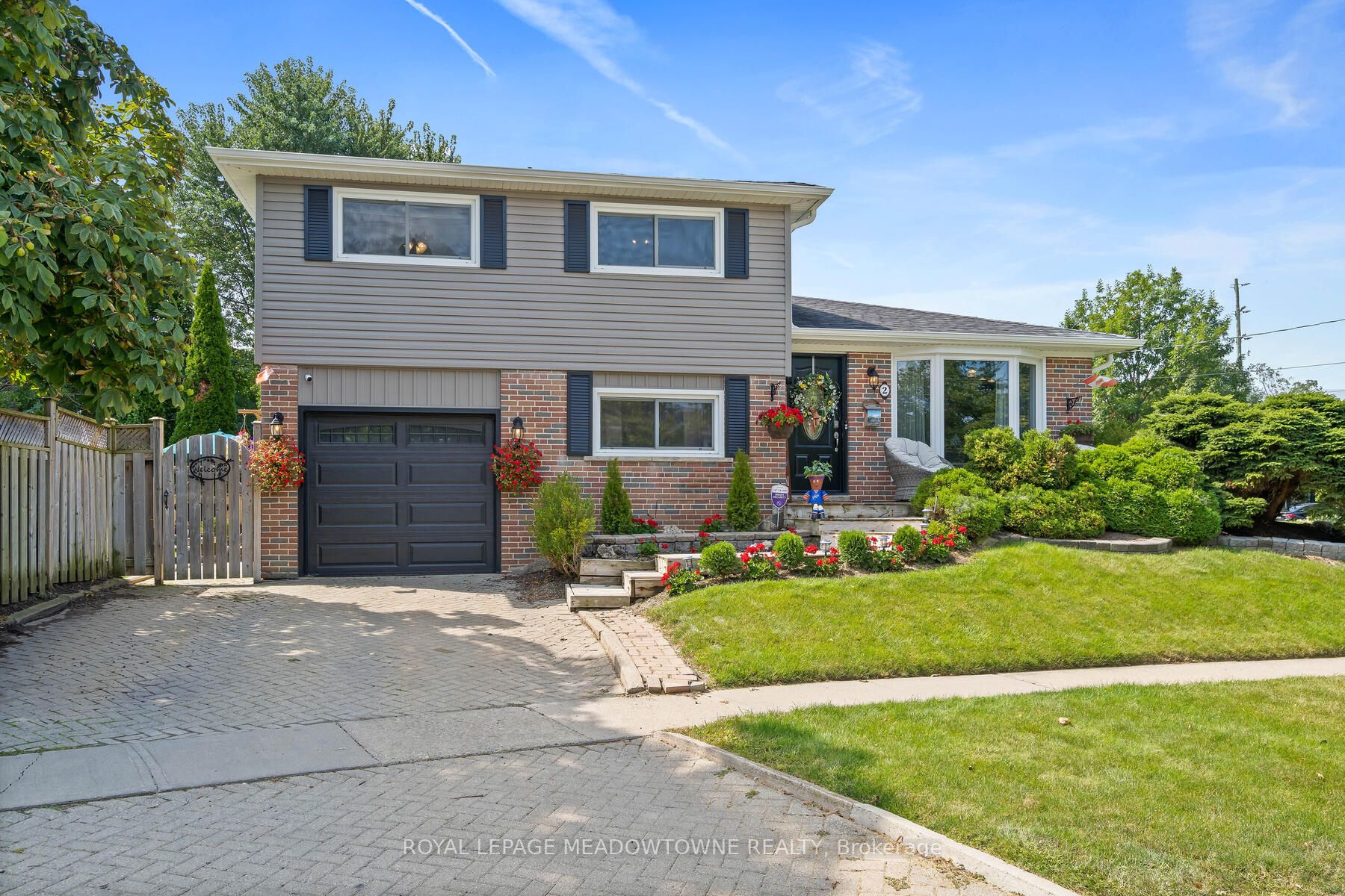 2 Metcalfe Court