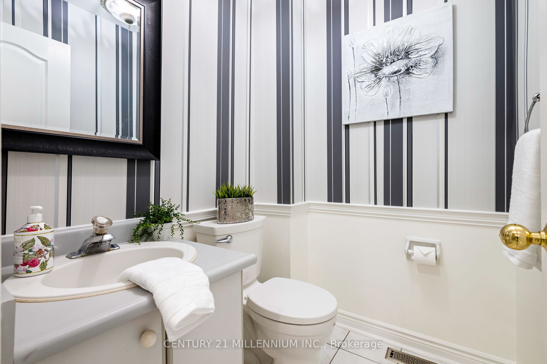 67 Wildberry Cres