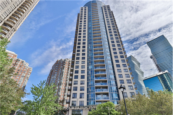 330 Burnhamthorpe Rd W, Mississauga