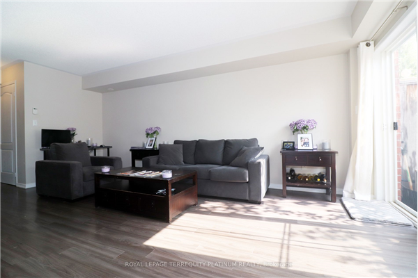 2468 Post Rd S, Oakville
