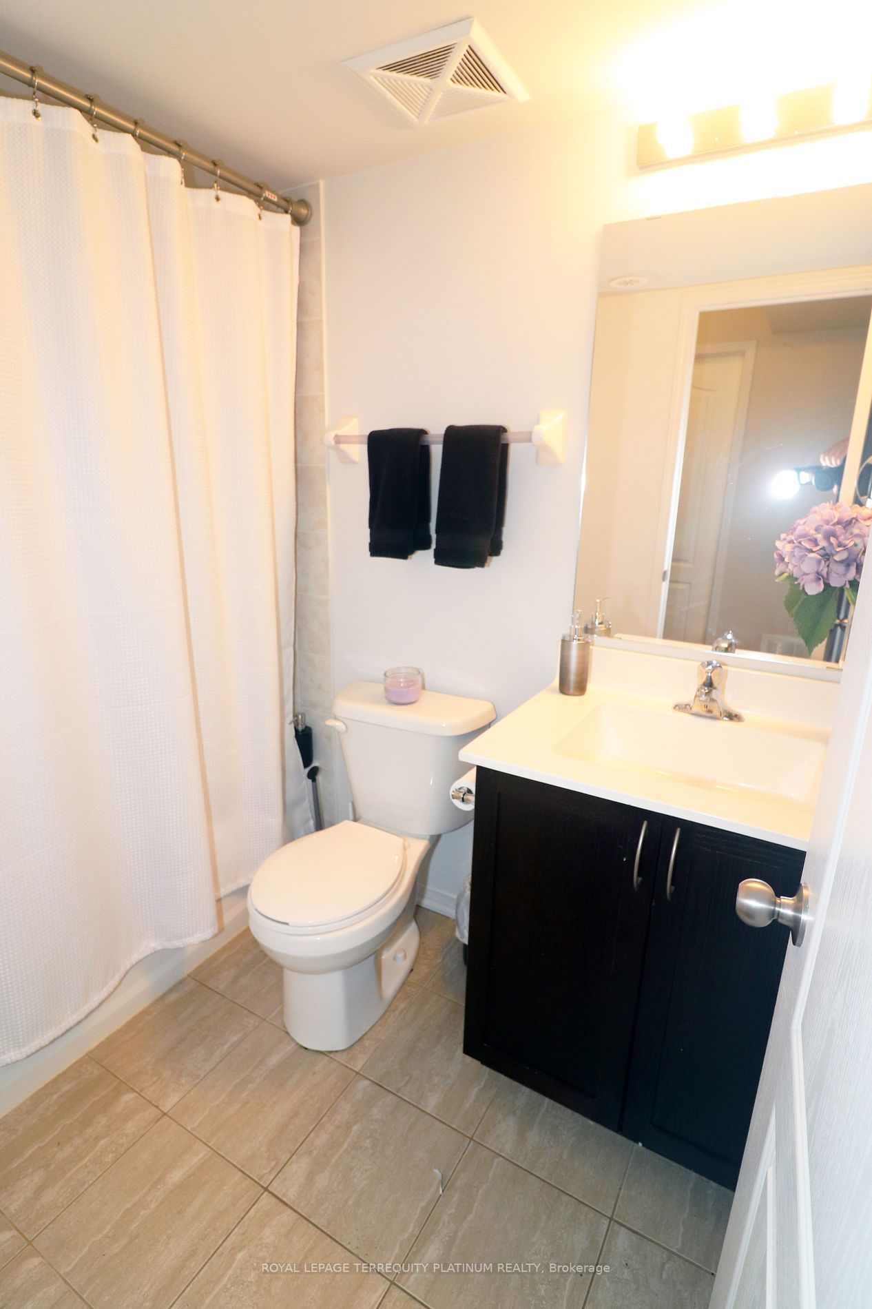 2468 Post Rd S, #27