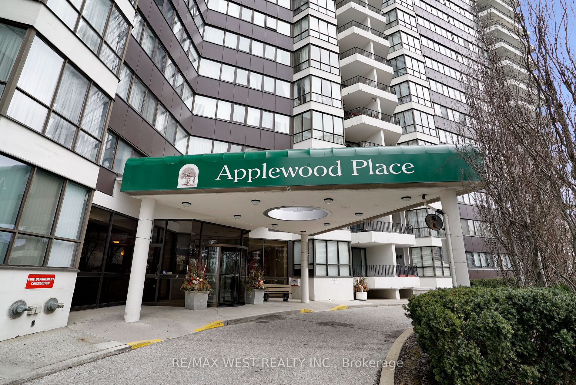 1333 Bloor St, #1217