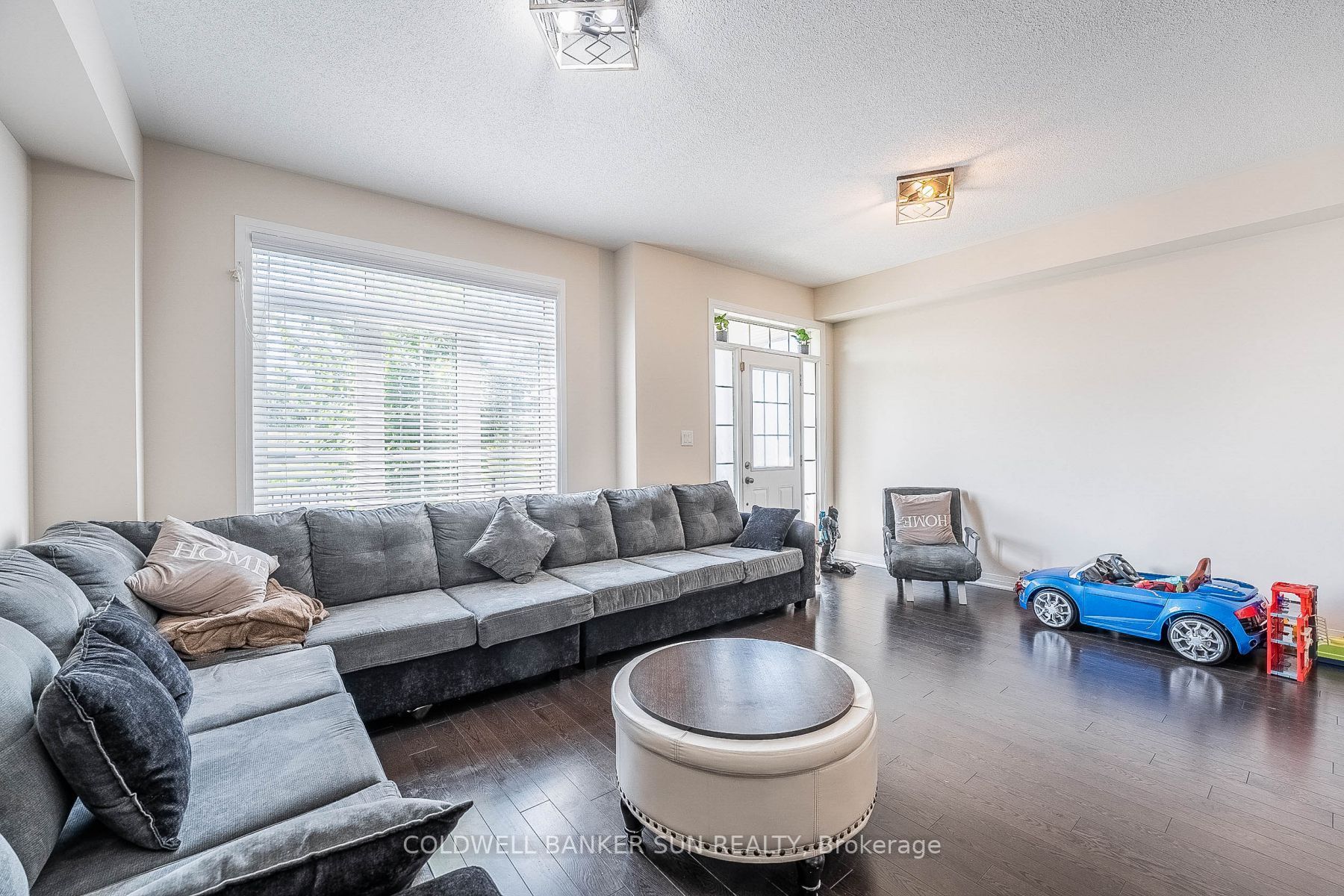 172 Parkinson Crescent, ##15