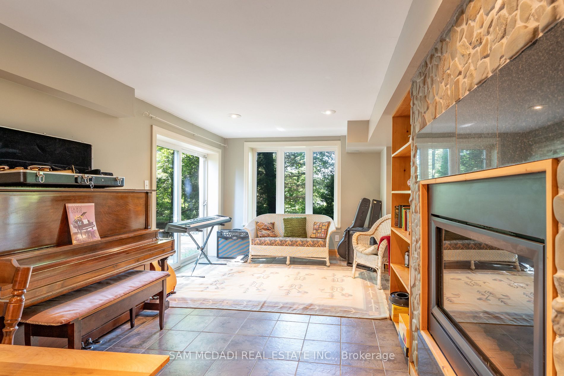 1500 Trenholme Dr