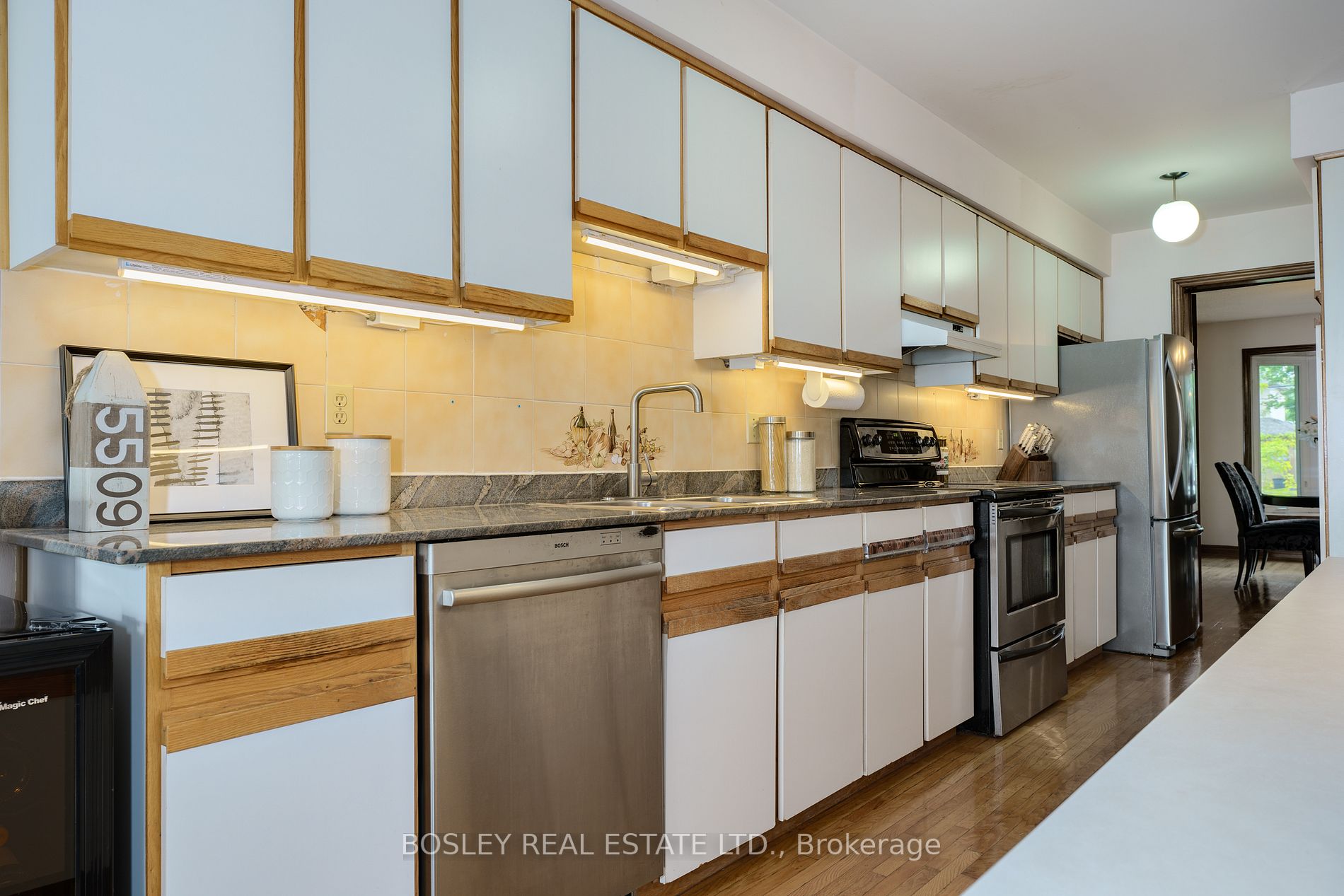 129 Lake Shore Dr