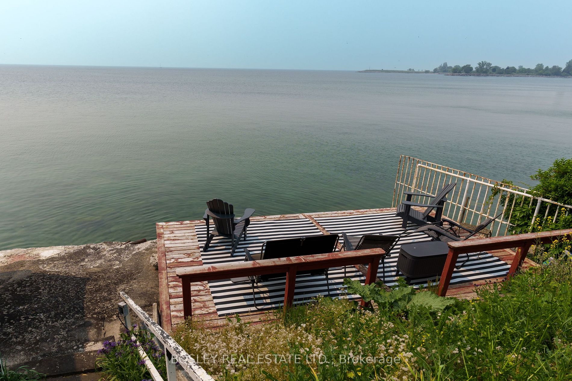129 Lake Shore Dr