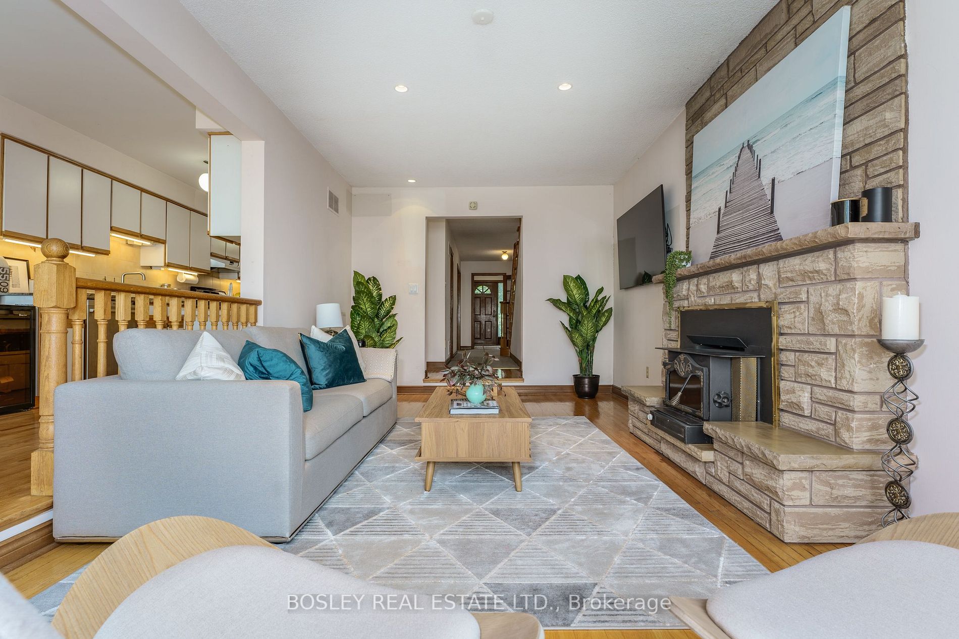 129 Lake Shore Dr