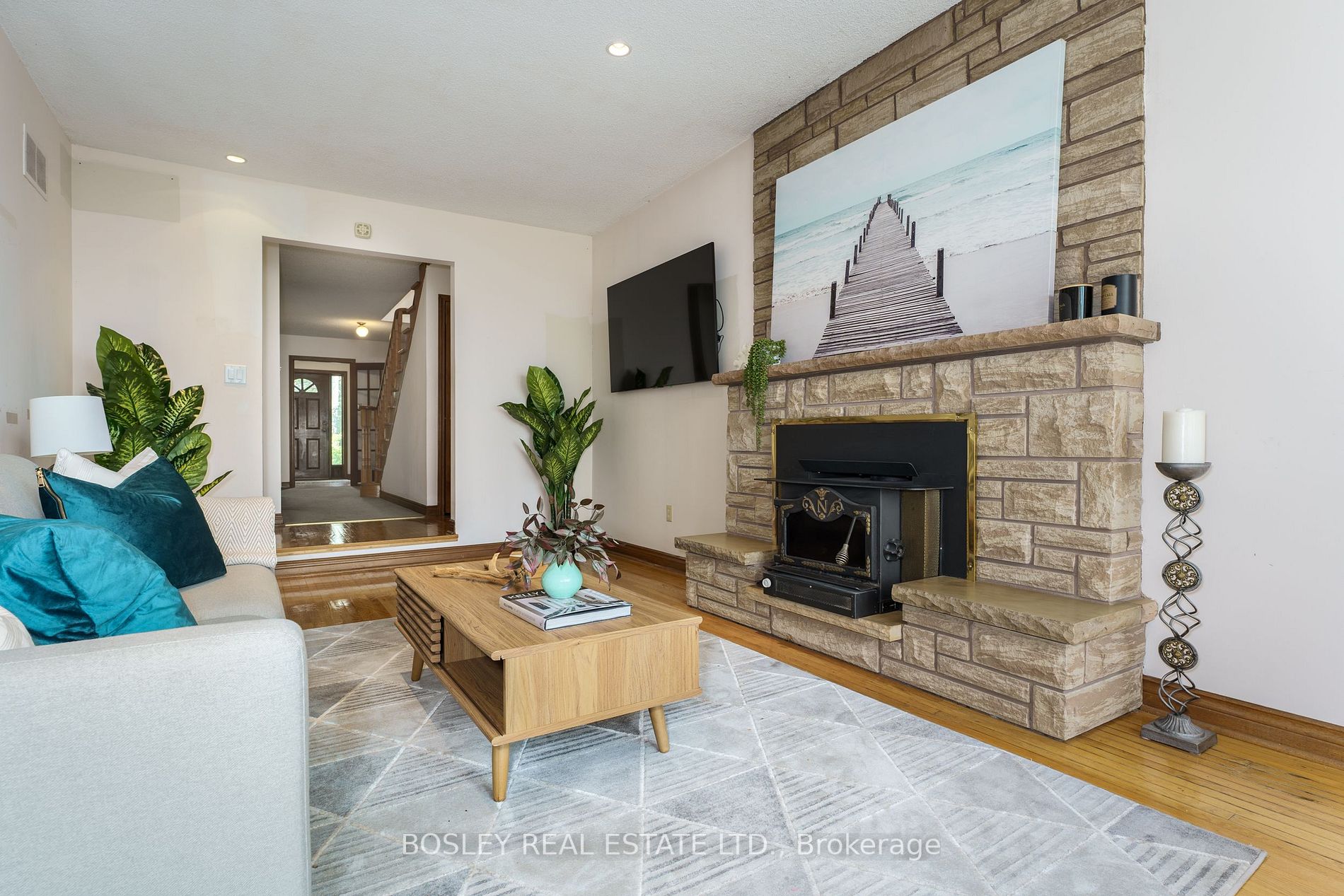 129 Lake Shore Dr