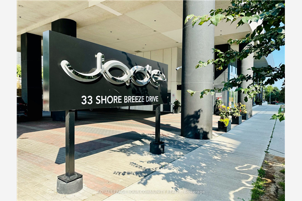 33 Shore Breeze Dr, Toronto