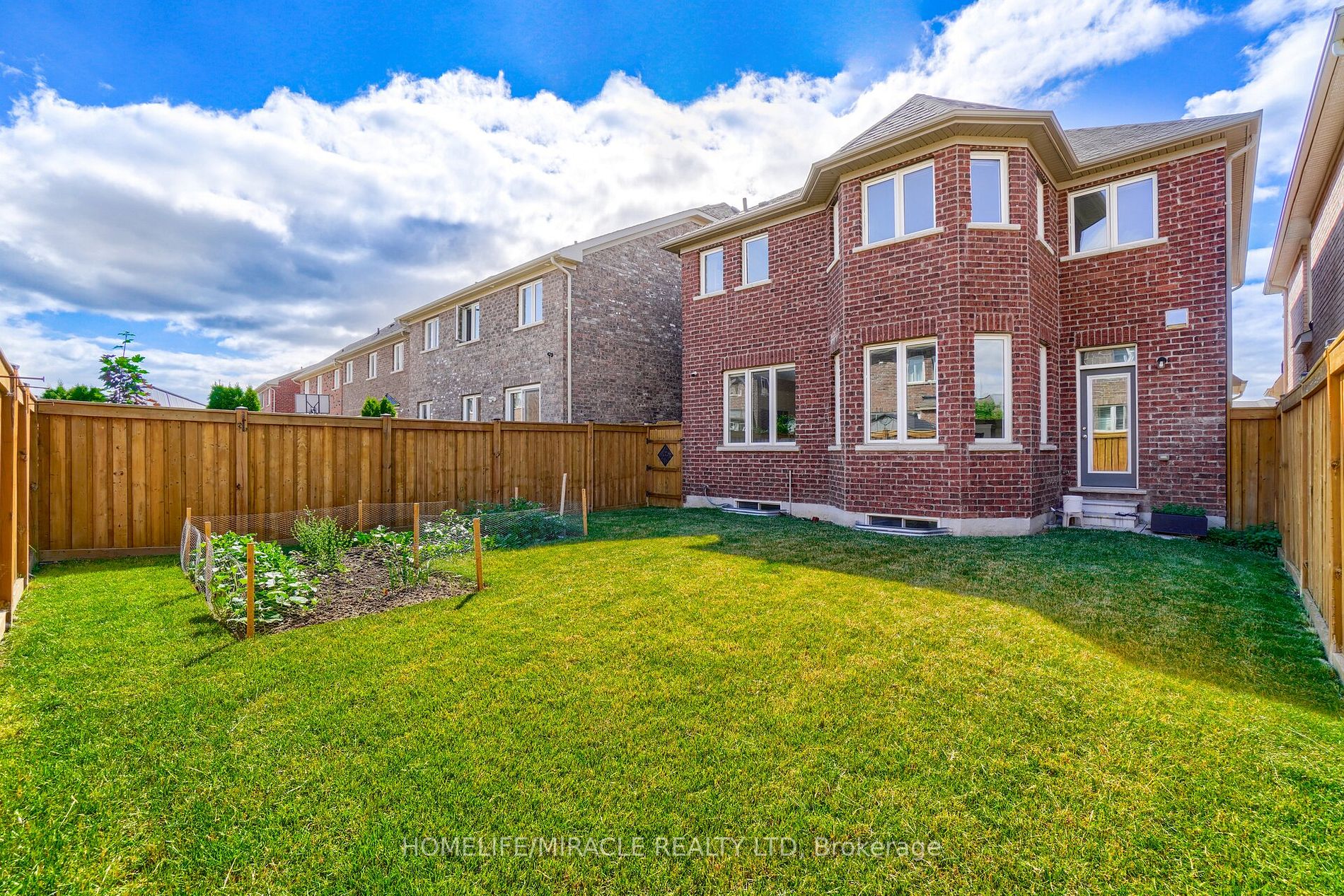 97 Fawnridge Road