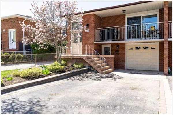 37 Skelton Blvd
