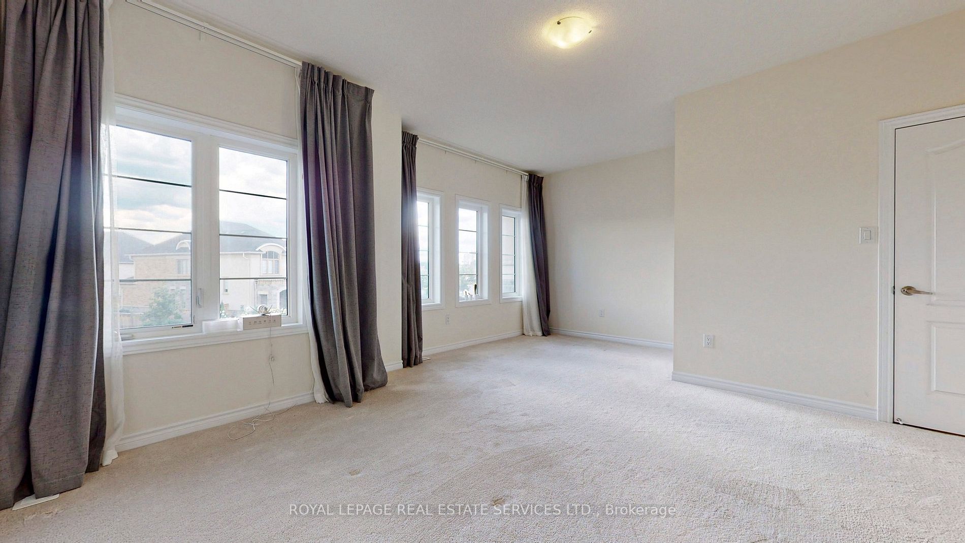 155 Upper Canada Crt