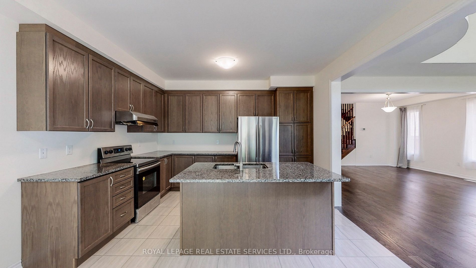 155 Upper Canada Crt