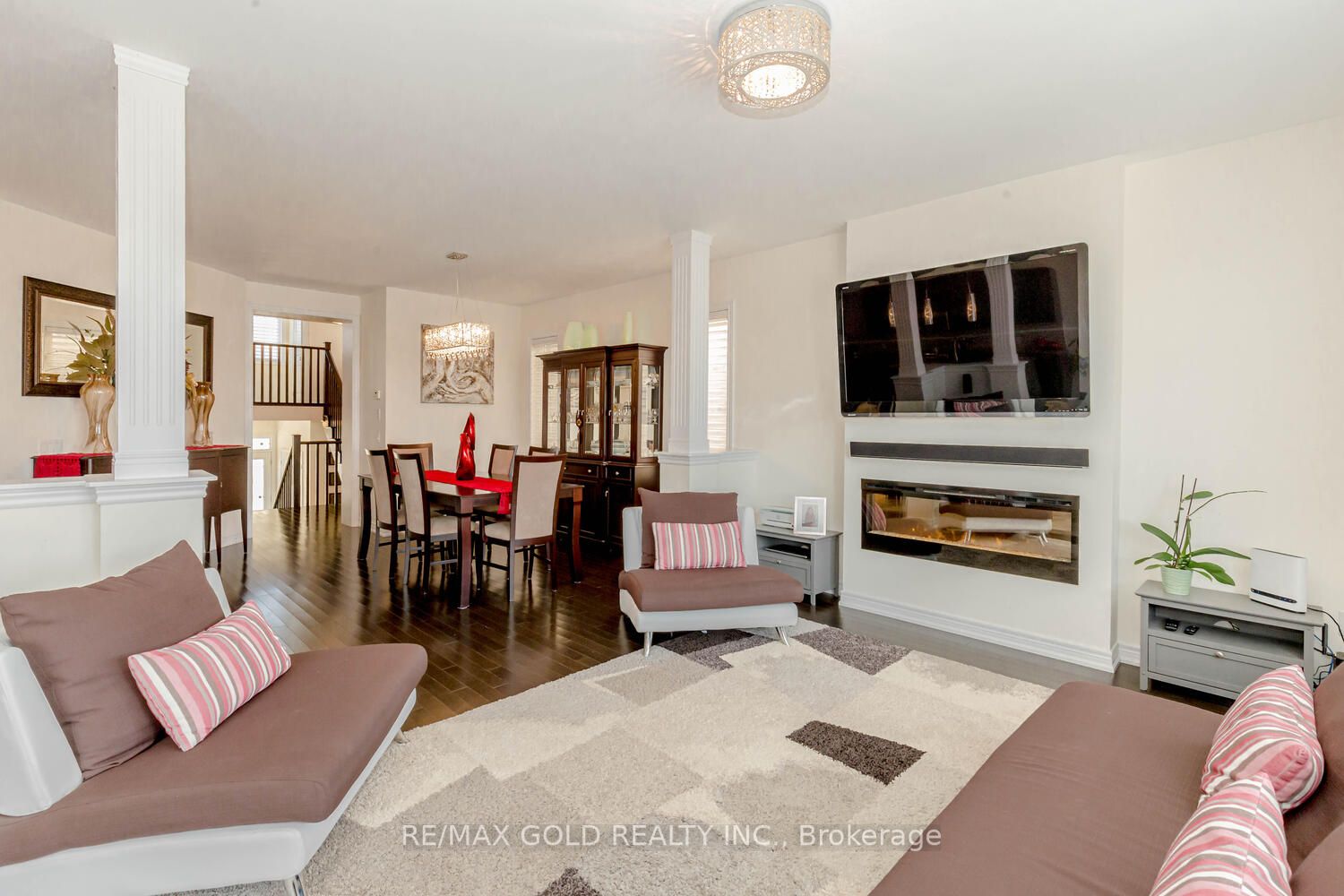 253 Bonnieglen Farm Boulevard