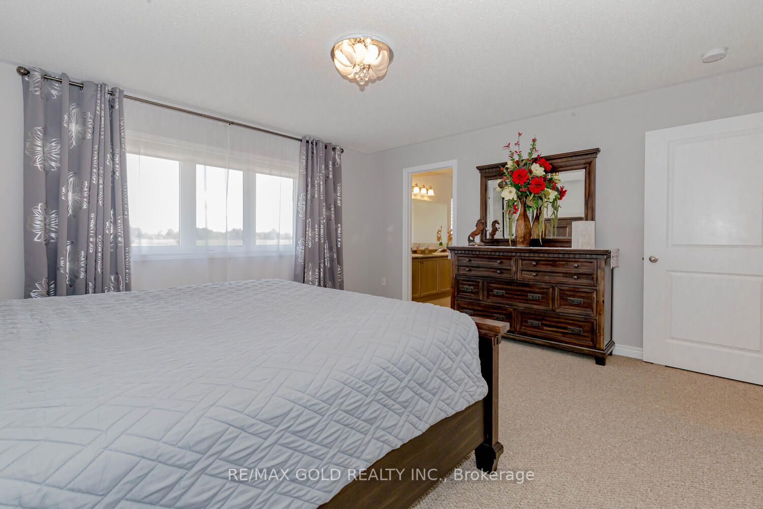 253 Bonnieglen Farm Boulevard
