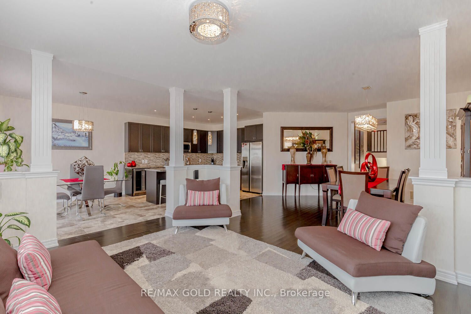 253 Bonnieglen Farm Boulevard