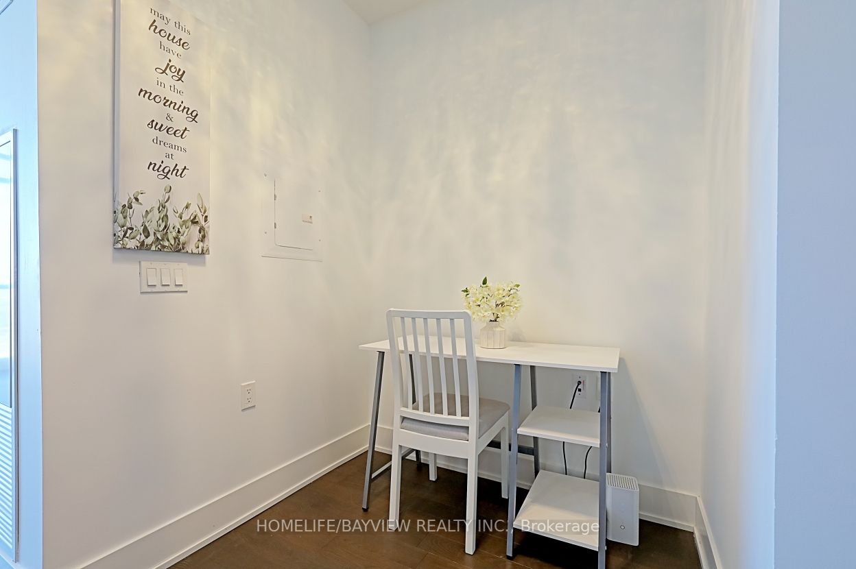 10 Park Lawn Road, #PH07