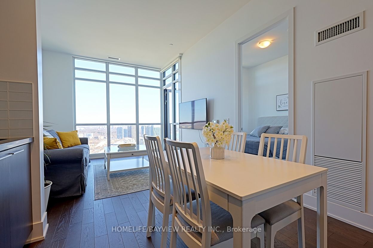 10 Park Lawn Road, #PH07