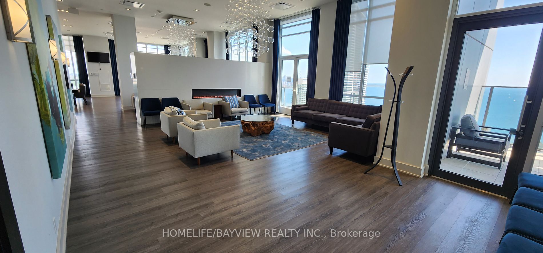 10 Park Lawn Road, #PH07