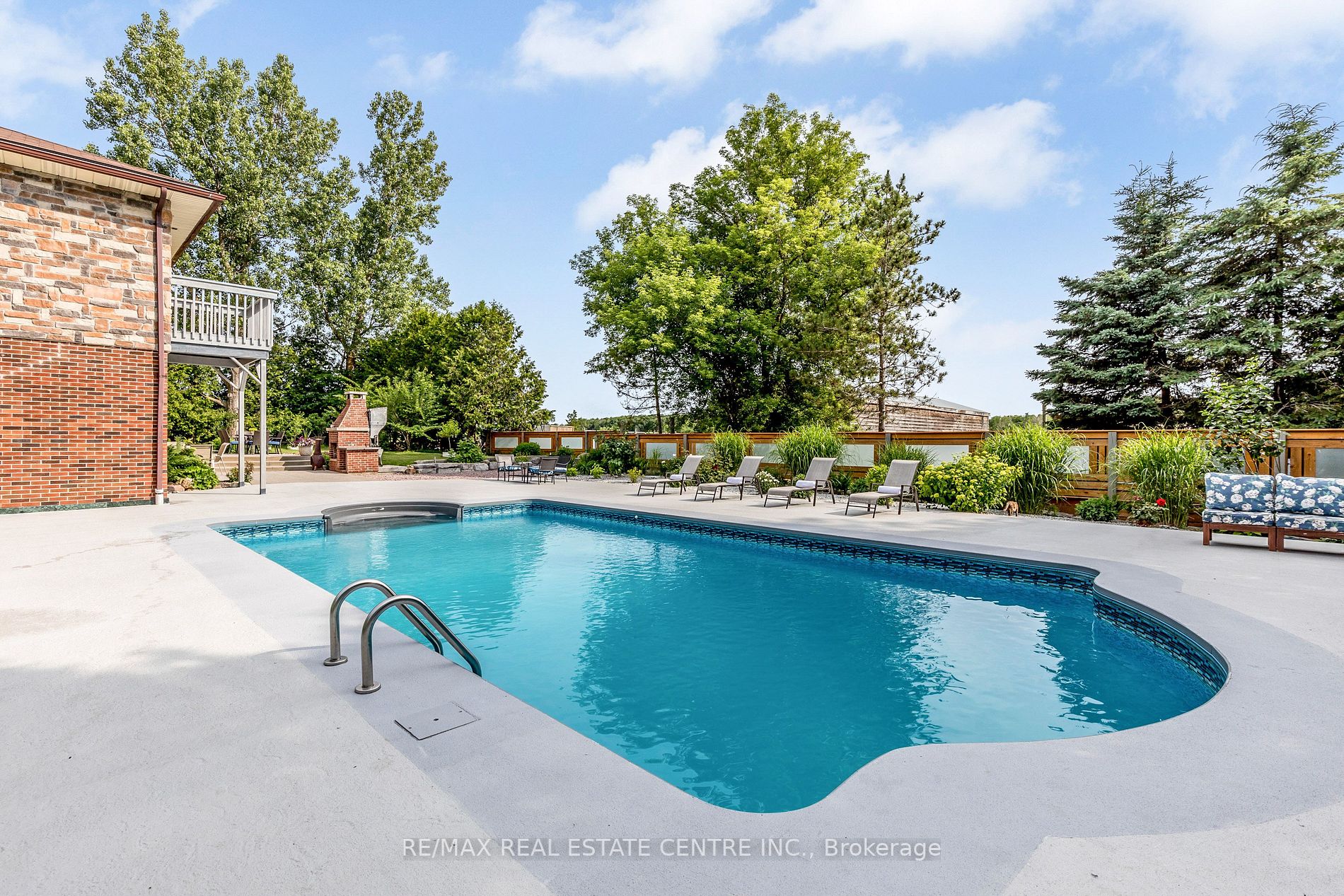 19617 Mountainview Road